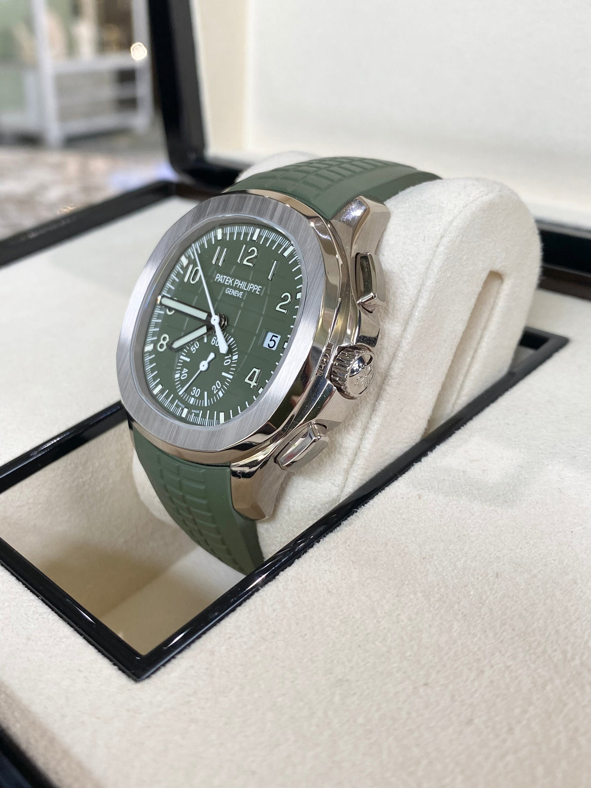 Patek Philippe Aquanaut 42.2 5968G-010 Khaki Green Dial Watch Rolex