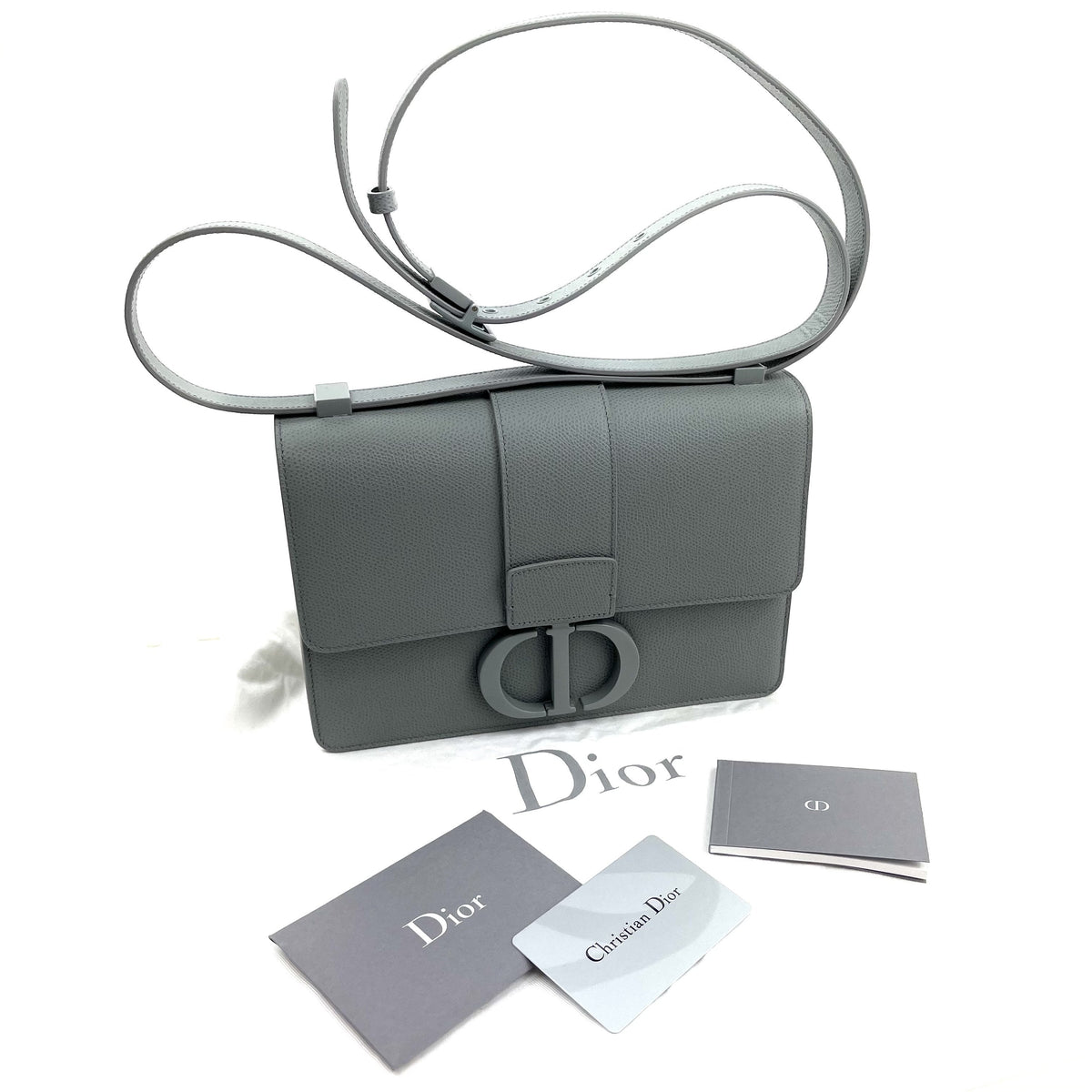 CHRISTIAN DIOR Ultramatte 30 Montaigne Bag Dior