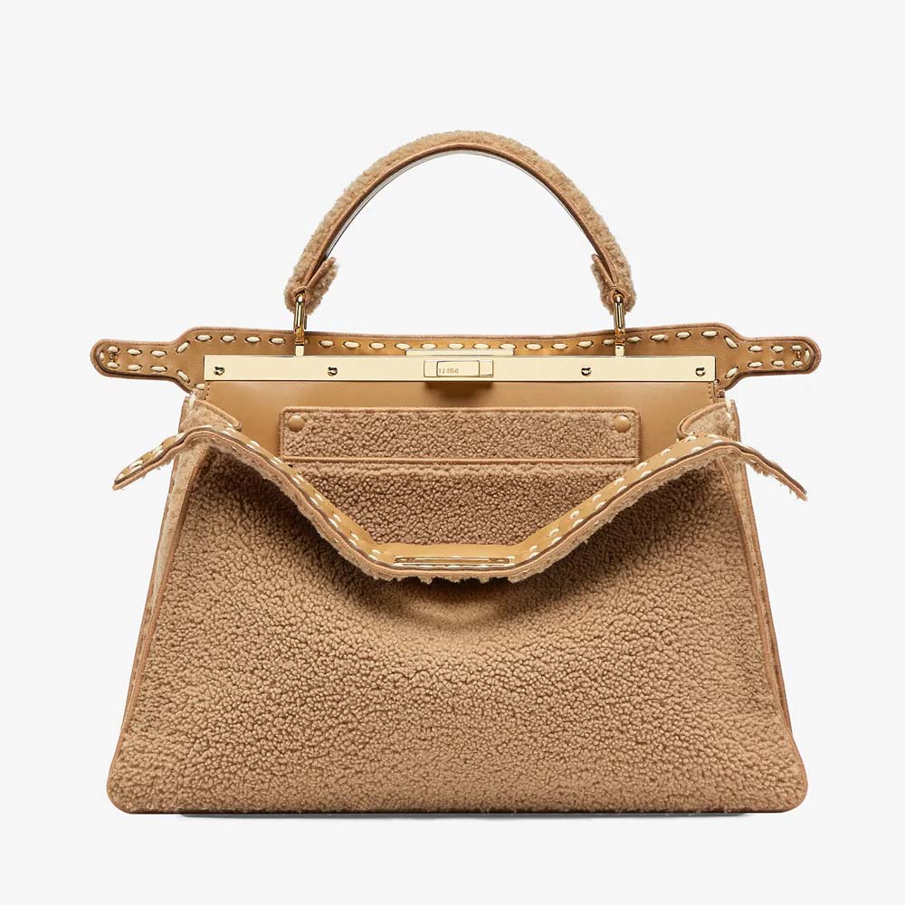 PEEKABOO ISEEU LARGE Beige Sheepskin Bag Fendi