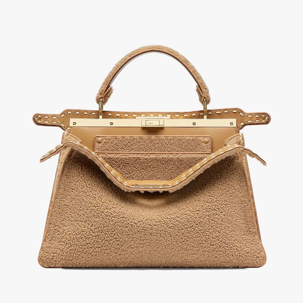 PEEKABOO ISEEU LARGE Beige Sheepskin Bag Fendi