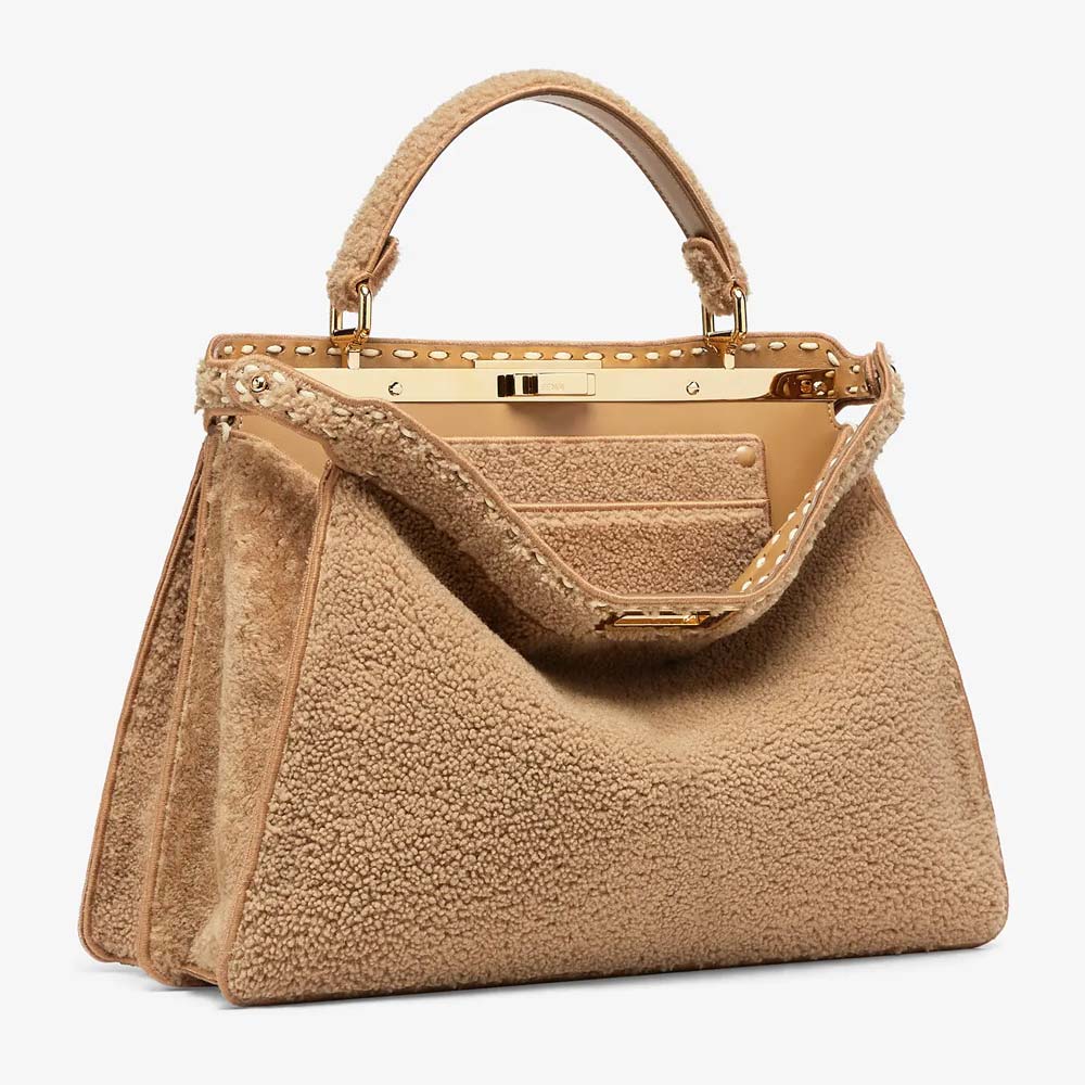 PEEKABOO ISEEU LARGE Beige Sheepskin Bag Fendi