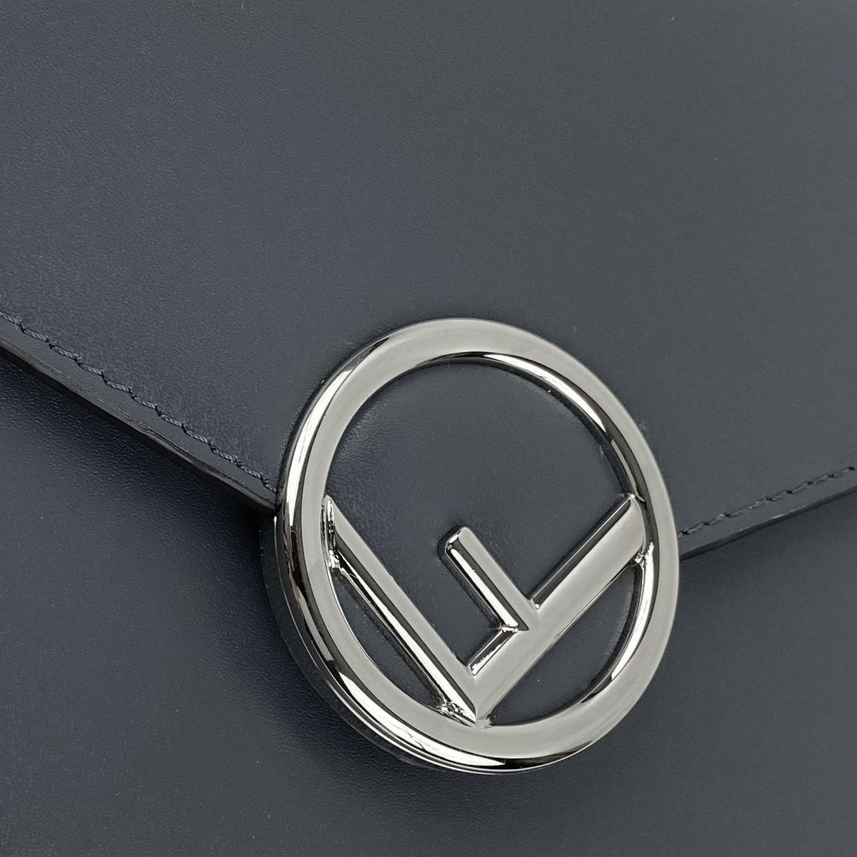 FENDI F Logo Wallet On Chain Fendi