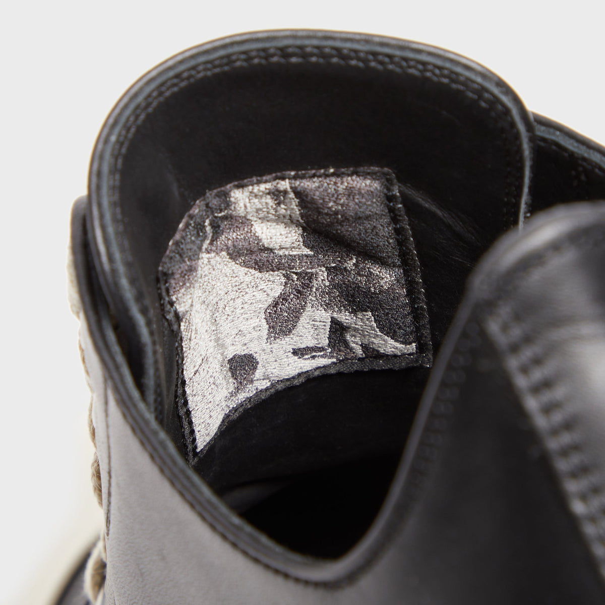 Rick Owens Low Sneaks - Black / Milk Rick Owens