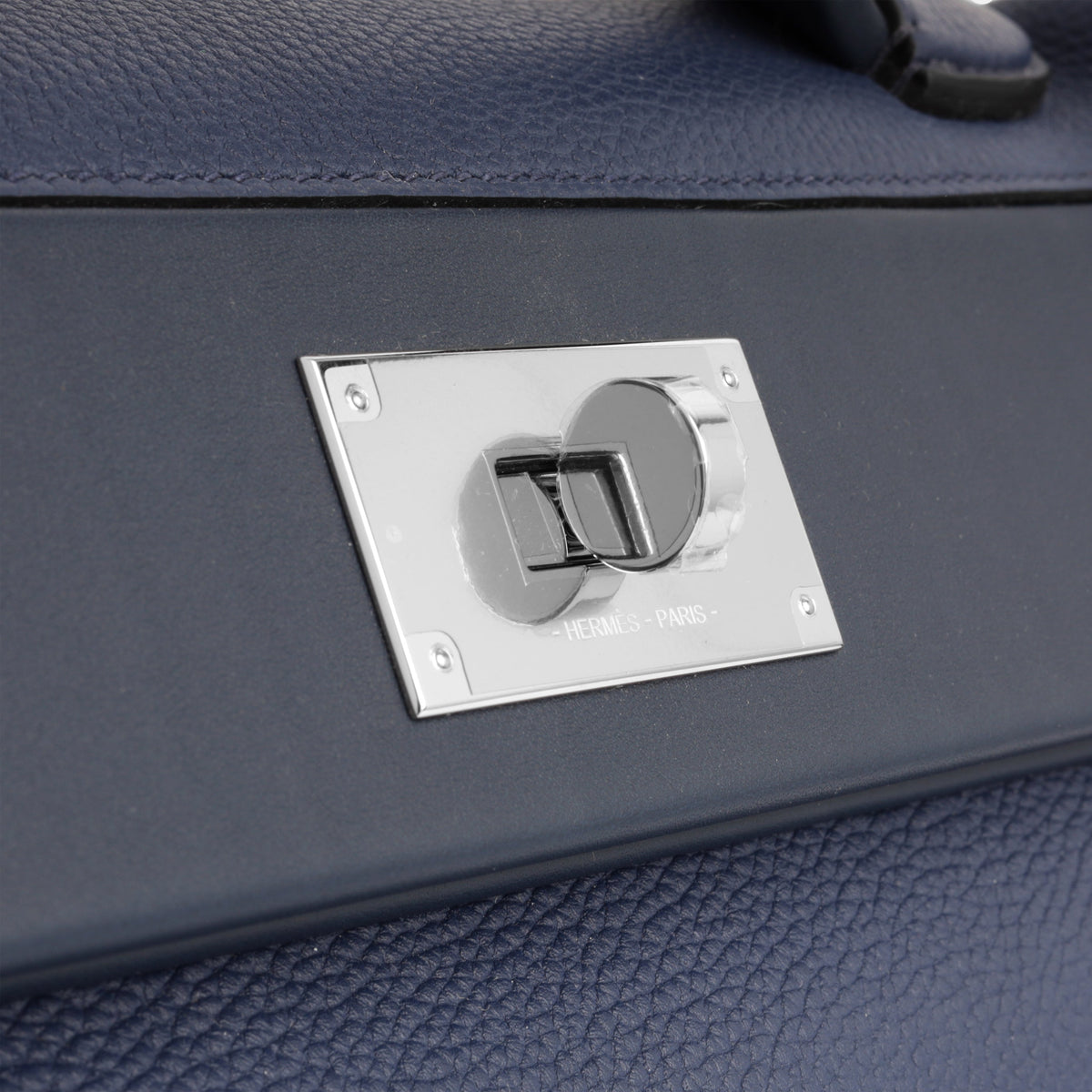 Hermès 24/24 29 Bag in Bleu Marine Togo Leather with Palladium Hardware BagAg