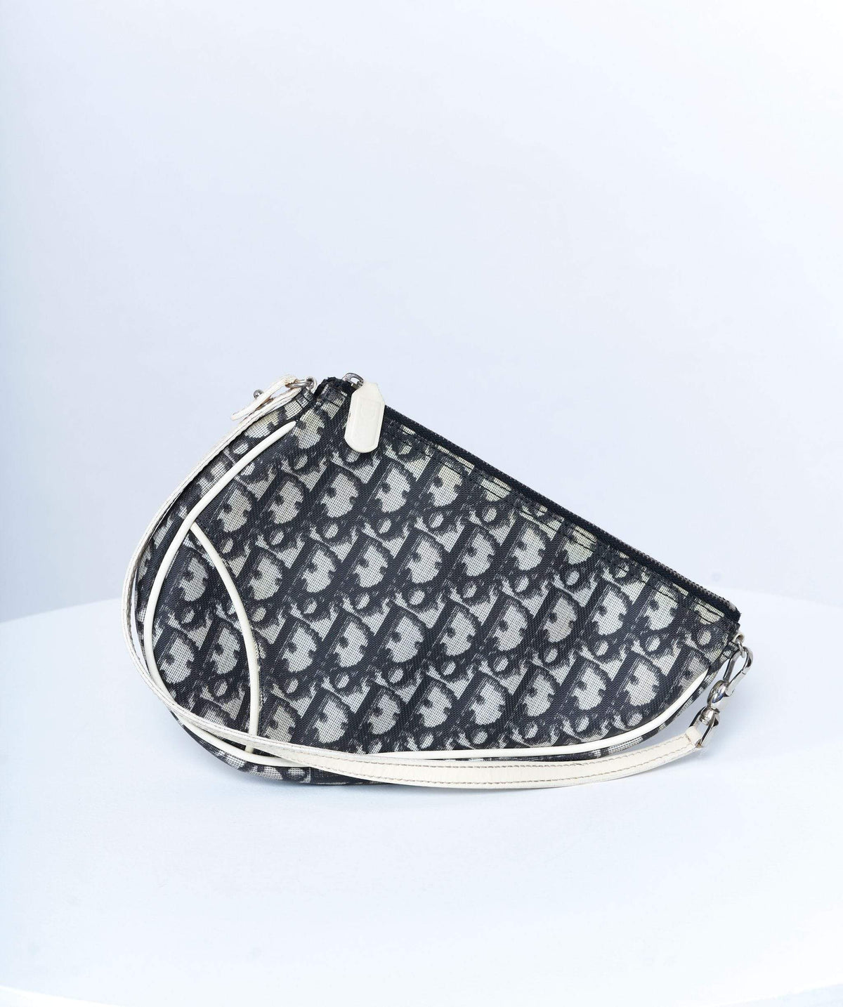 Chrisitian Dior saddle pochette MW1968 Dior