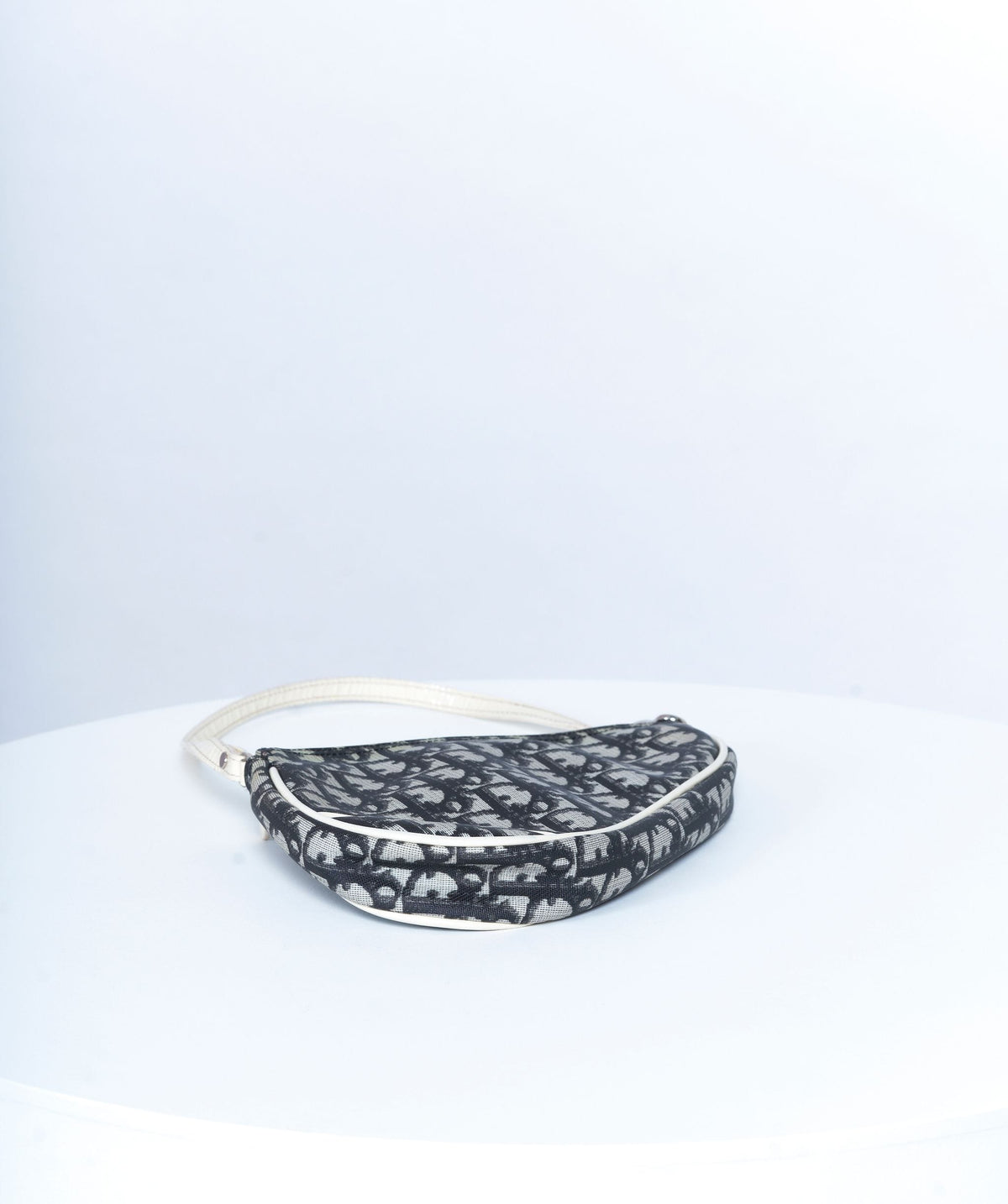 Chrisitian Dior saddle pochette MW1968 Dior