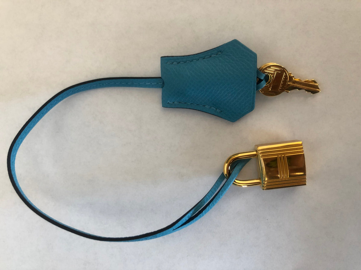 Hermès |Turquoise Birkin with Gold Hardware | 35 Crowned Bag