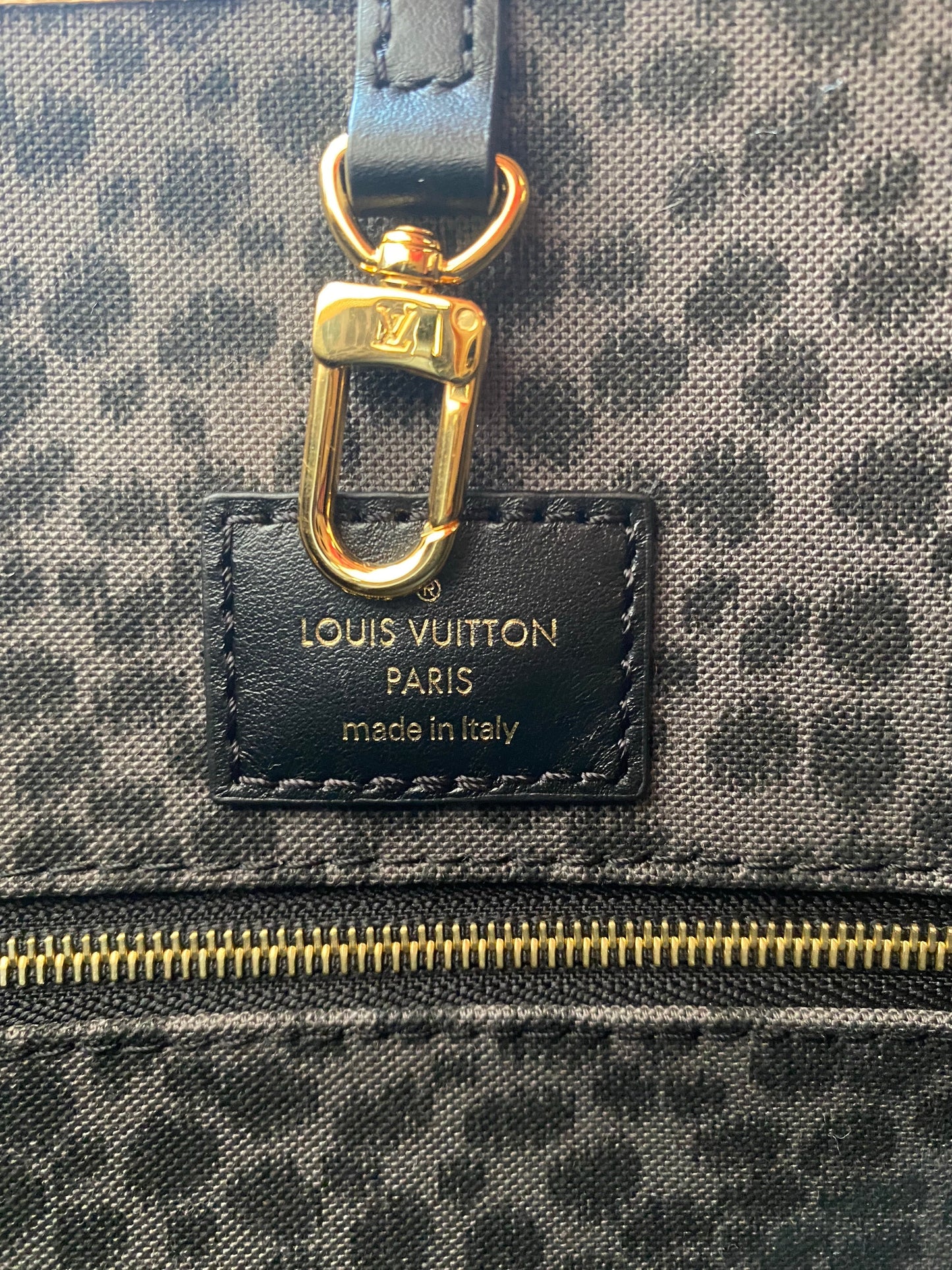 Louis Vuitton OnTheGo GM Wild At Heart Arizona Beige Monogram Canvas Tote M45814