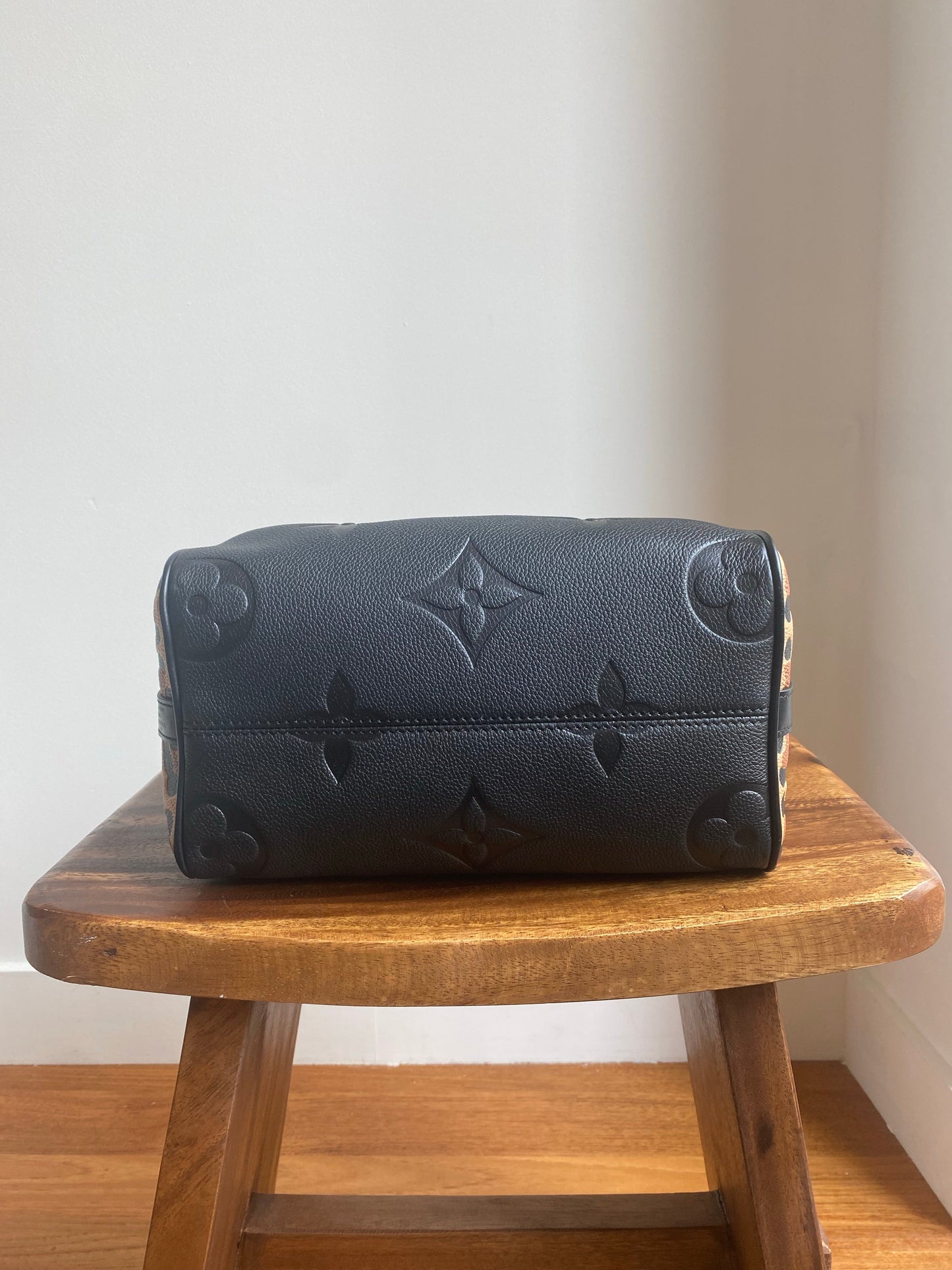 Louis Vuitton Wild At Heart Speedy Bandouliere 25 Black Empreinte Leather M58524