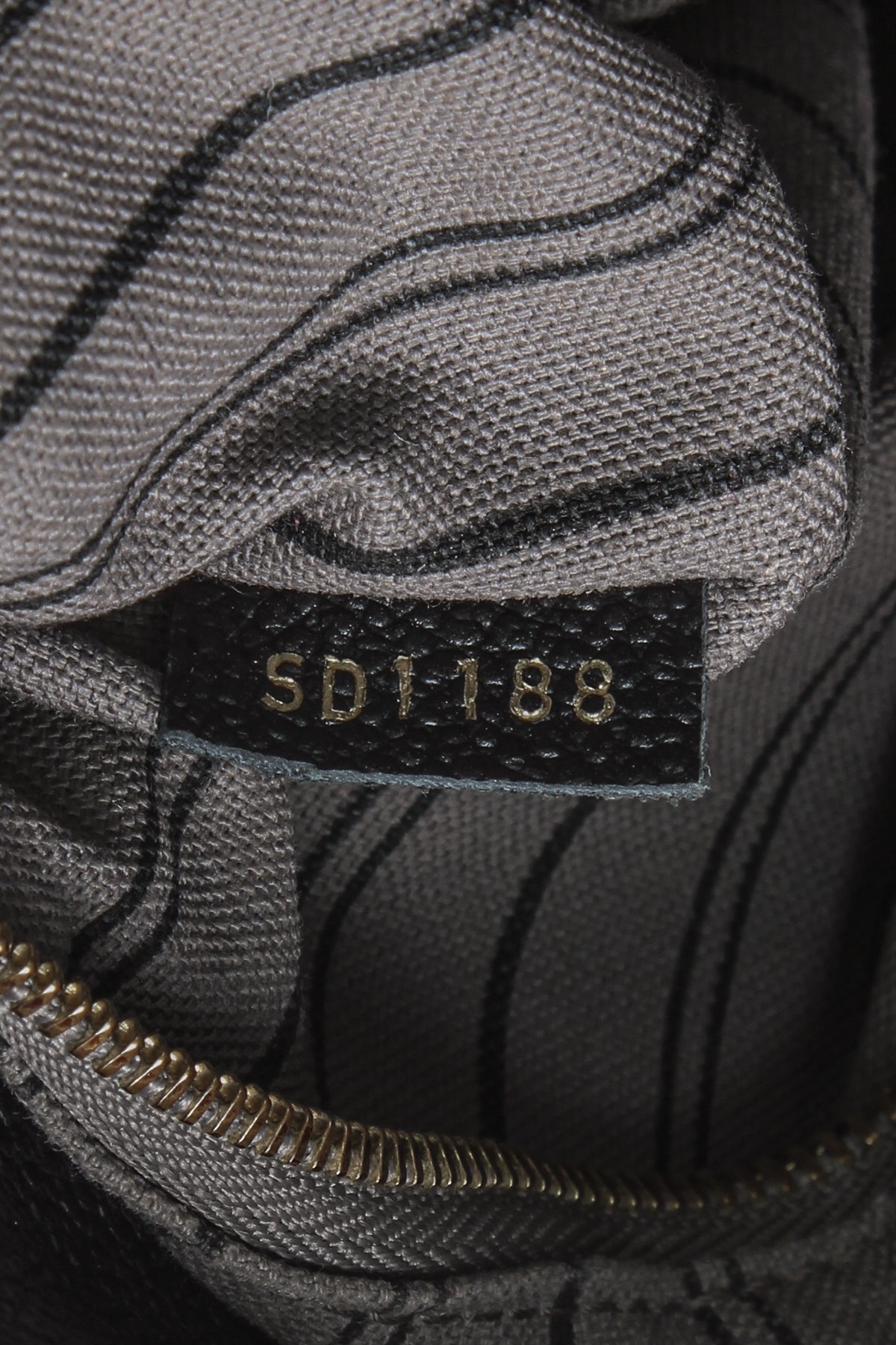 Louis Vuitton Artsy MM Monogram Empreinte Black Hobo Bag