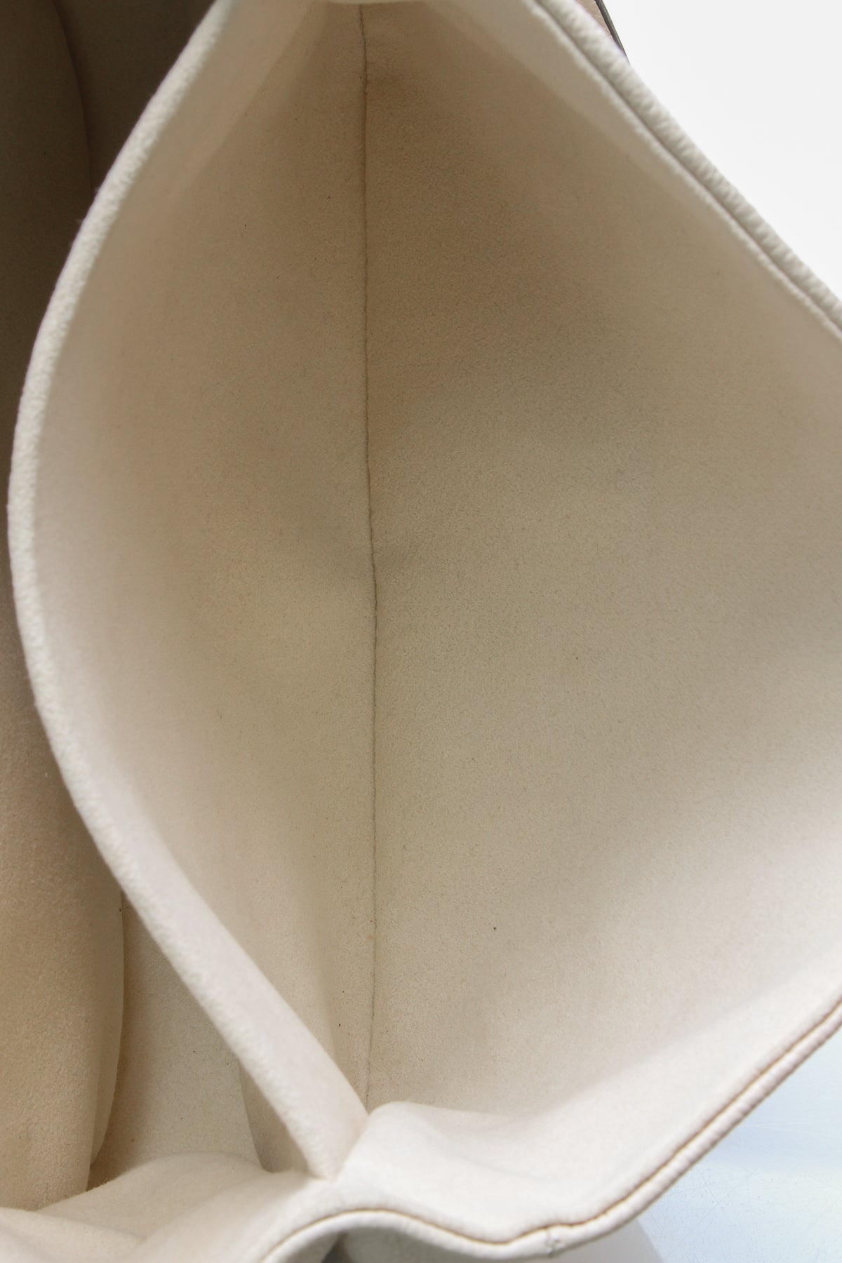 Louis Vuitton Pochette Métis Bicolor Empreinte Cream Dove
