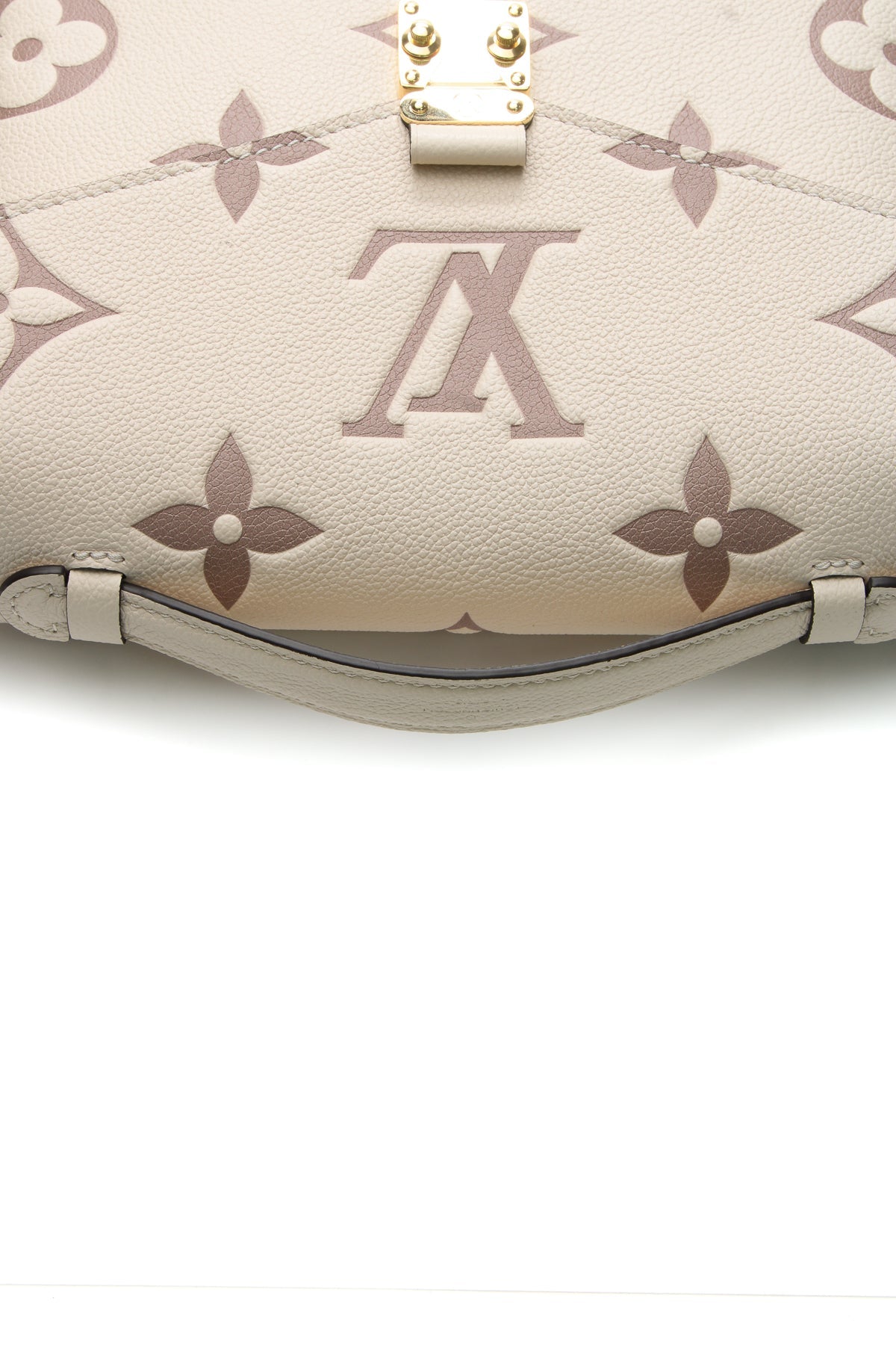 Louis Vuitton Pochette Métis Bicolor Empreinte Cream Dove