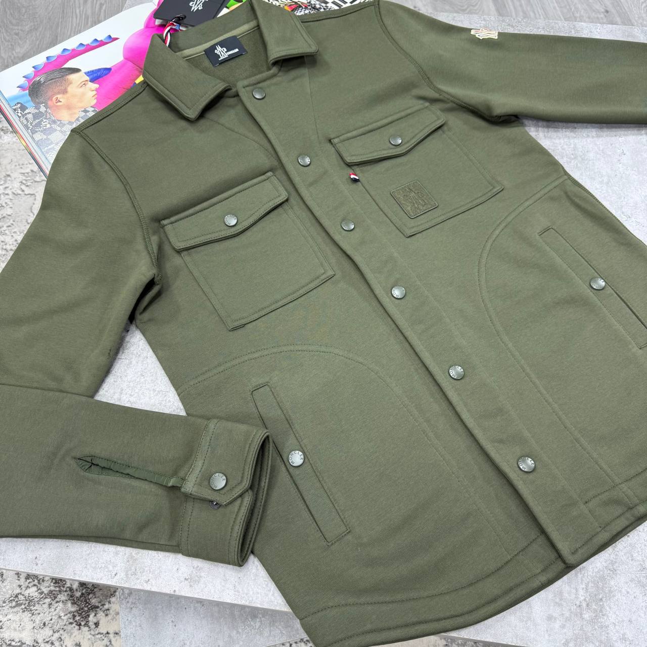 Moncler Double Pocket Collar Style Logo Men's Overshirts in Different Colors Reps UK Best Quality Sale AAA Replica