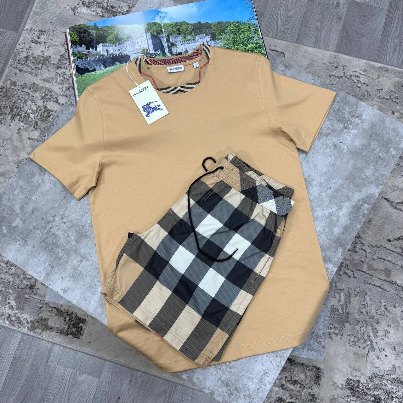 Burberry Checked-Trim Men's T-Shirts & Shorts Set in Different Colors Reps UK Best Quality Sale AAA Replica