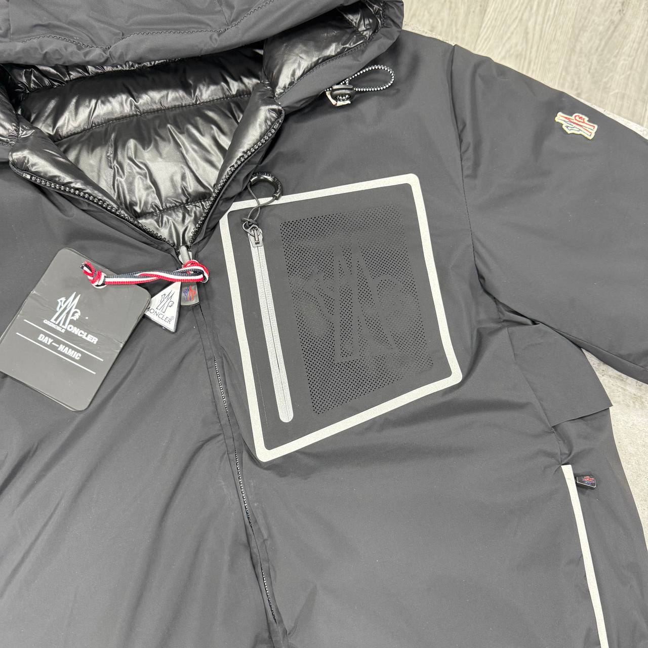 Moncler Grenoble Bergun Reversible Down Jacket Men's Women's in Different Colors Reps UK Sale Best Quality AAA Replica