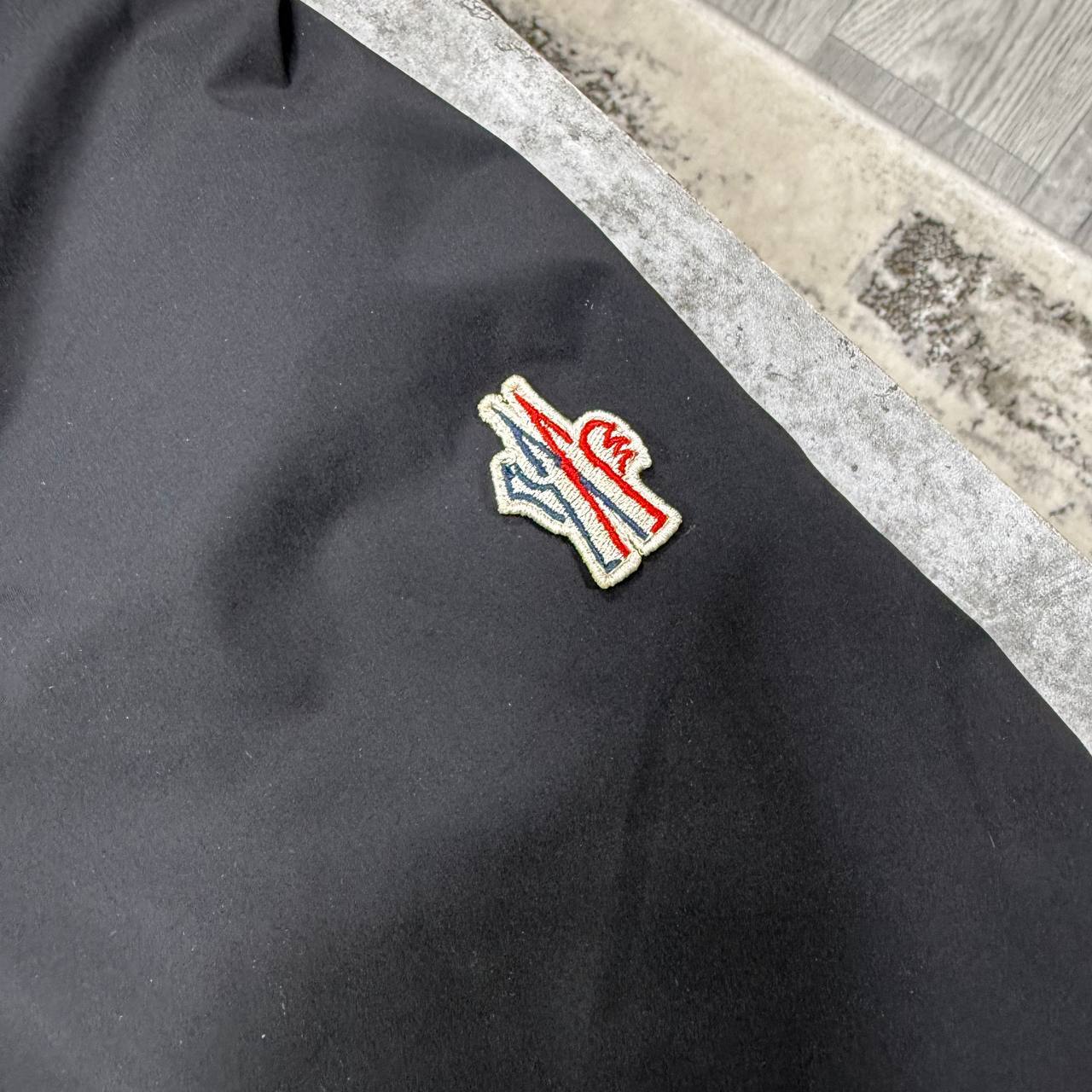 Moncler Grenoble Bergun Reversible Down Jacket Men's Women's in Different Colors Reps UK Sale Best Quality AAA Replica