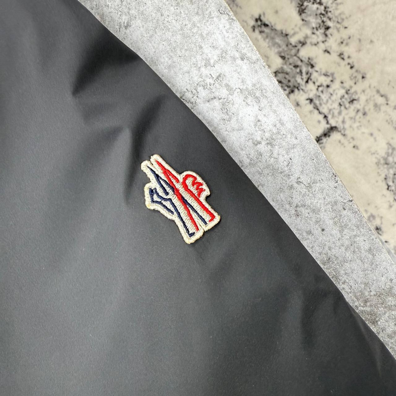 Moncler Grenoble Bergun Reversible Down Jacket Men's Women's in Different Colors Reps UK Sale Best Quality AAA Replica