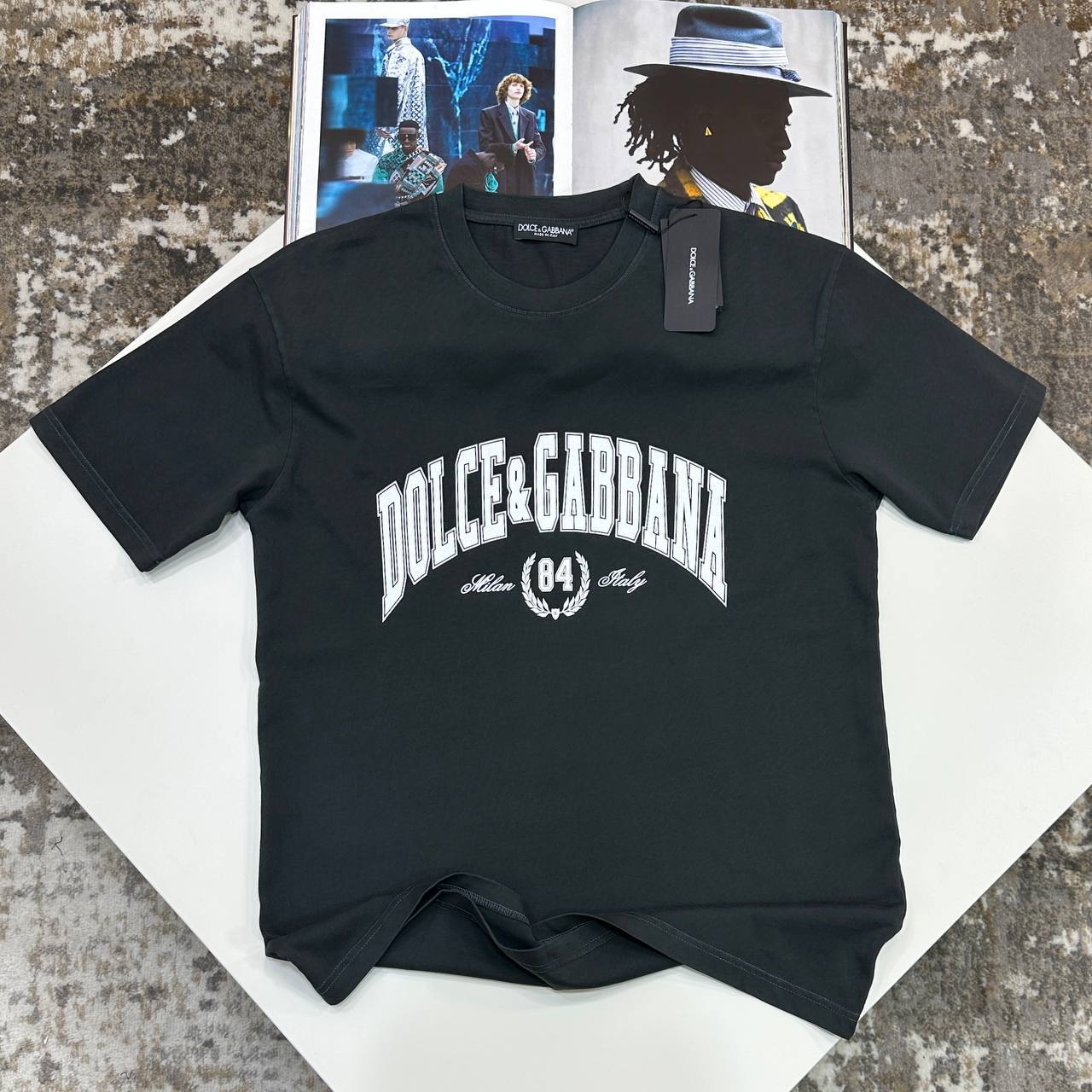 Dolce & Gabbana Logo Men's Women's T-Shirts in 2 Colors Reps Sale UK Best Quality Sale AAA Replica