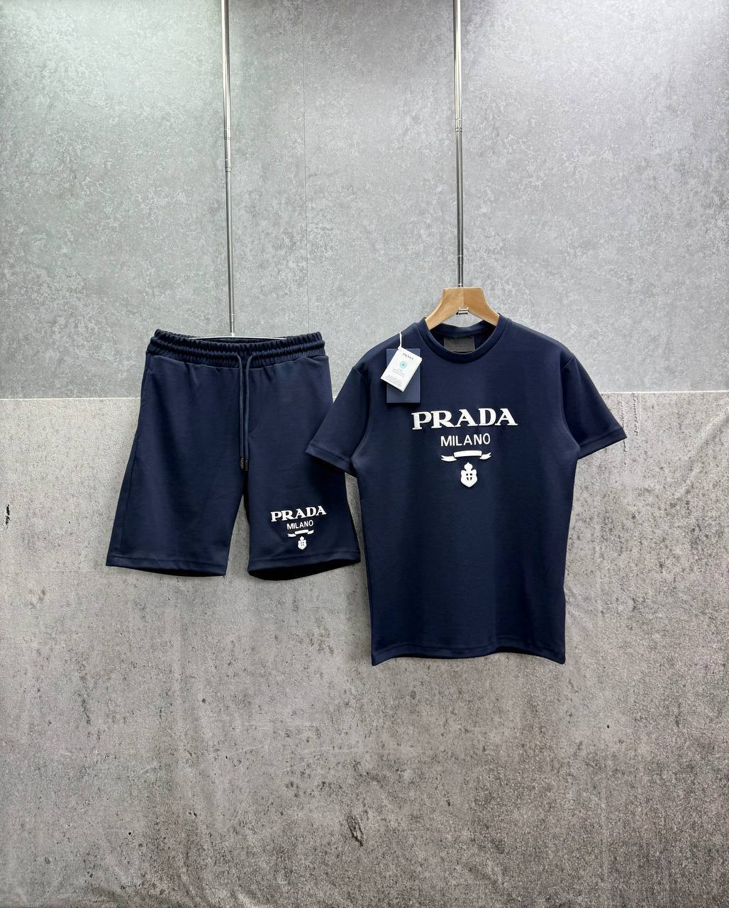 Prada Milano Logo Print Men's T-Shirts & Shorts Set in Different Colors Reps UK Best Quality Sale AAA Replica