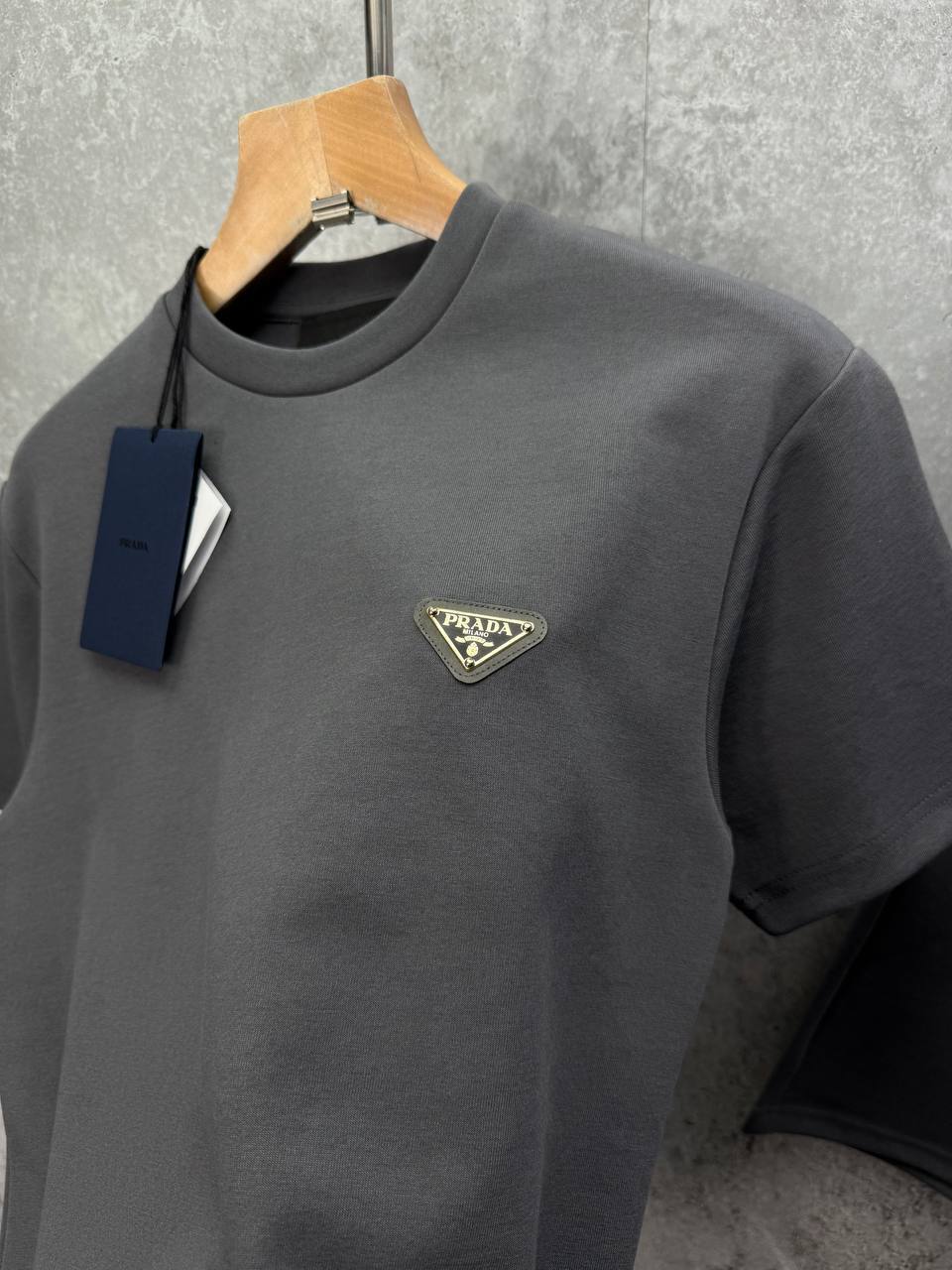 Prada Triangle-Logo Men's T-Shirts & Shorts Set in Different Colors Reps UK Best Quality Sale AAA Replica