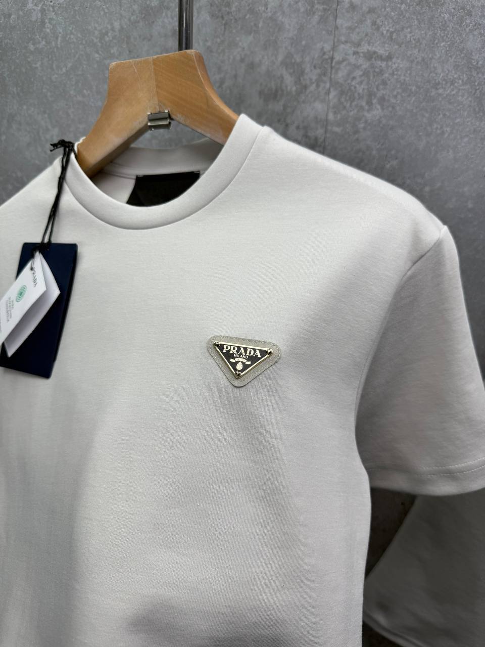 Prada Triangle-Logo Men's T-Shirts & Shorts Set in Different Colors Reps UK Best Quality Sale AAA Replica