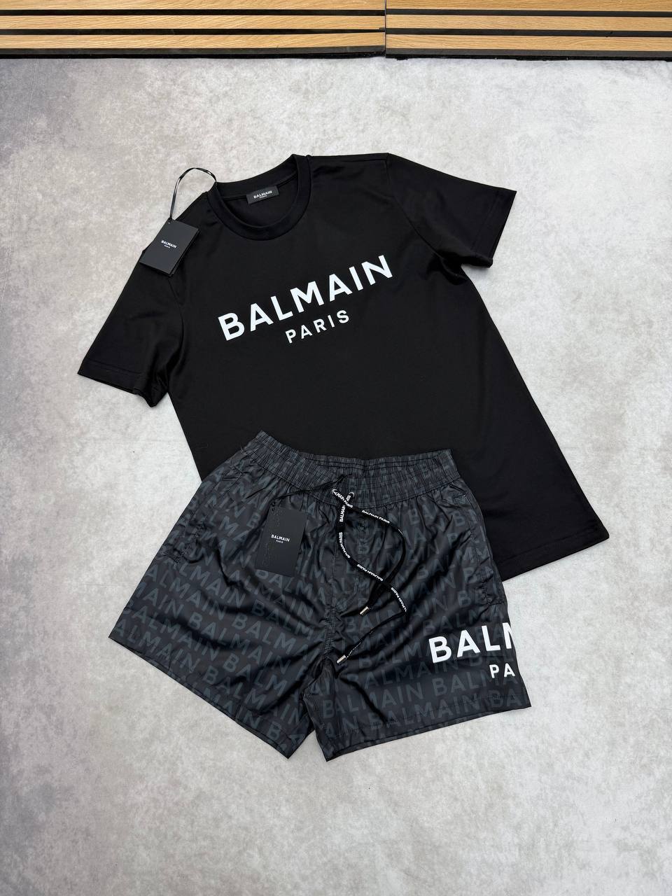 Balmain Paris Logo Print Men's T-Shirts & Shorts Set in Different Colors Reps UK Best Quality Sale AAA Replica