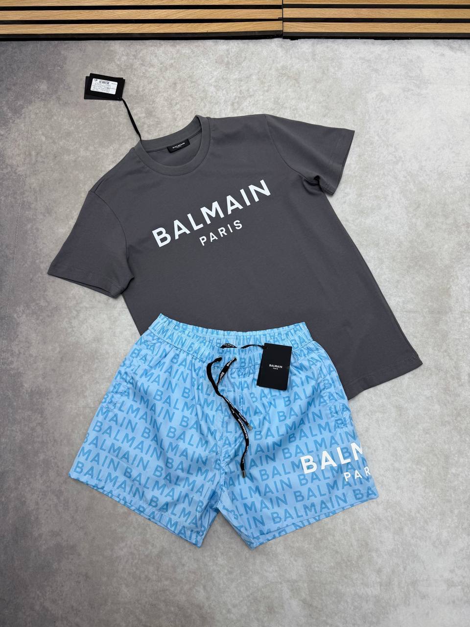 Balmain Paris Logo Print Men's T-Shirts & Shorts Set in Different Colors Reps UK Best Quality Sale AAA Replica