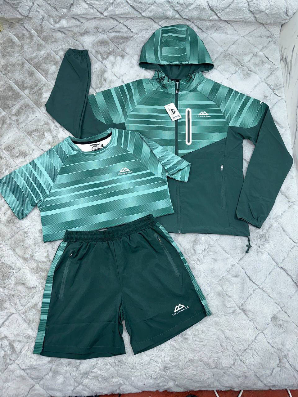 Trailberg AW25 Cloud 3 Piece Tracksuit Mens in Different Colors Reps Sale UK Best Quality AAA Replica