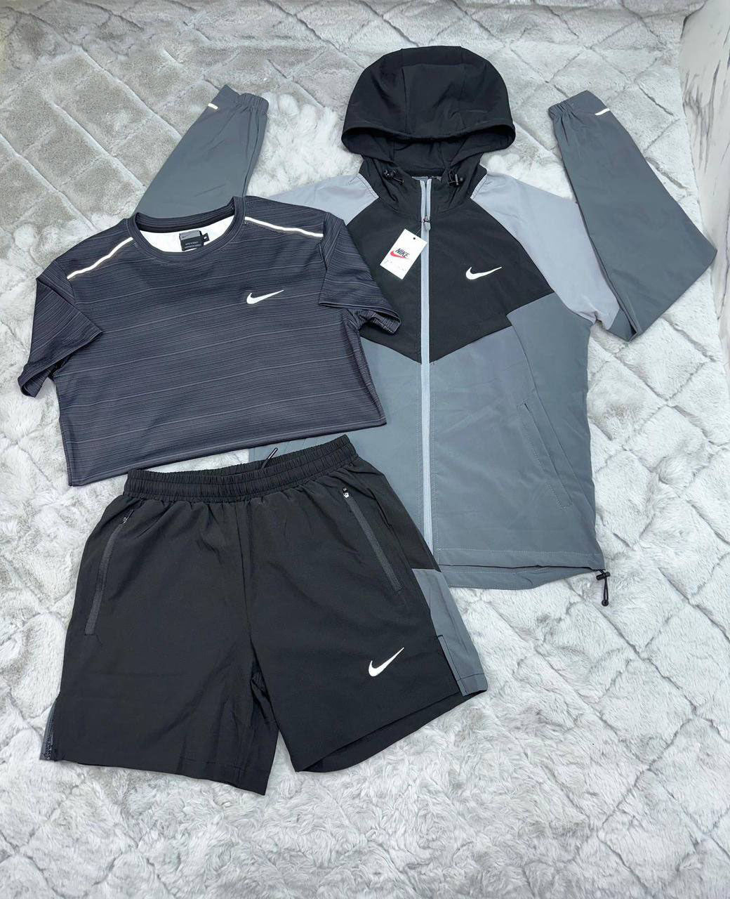 Nike UV Windbreaker 3 Piece Tracksuits Mens in Different Colors Reps Sale UK Best Quality AAA Replica