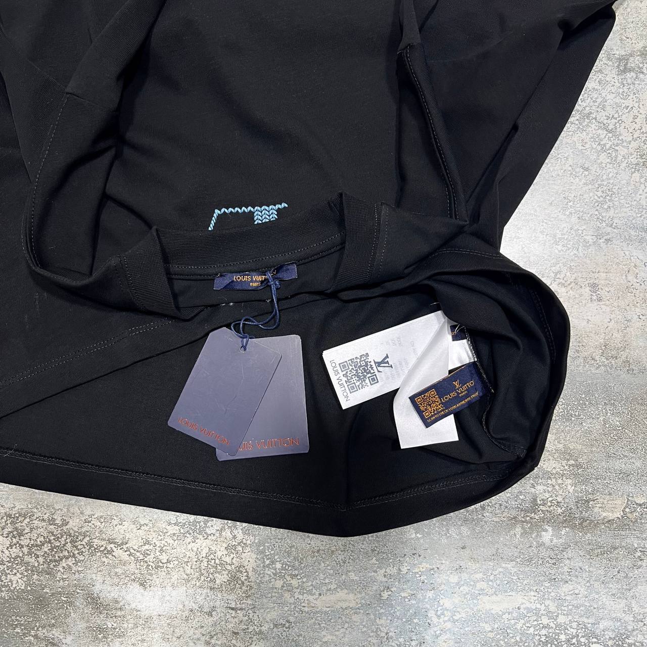 Louis Vuitton Embroidered Blue Signature T-Shirts in Black Color Men's Women's Reps Sale UK Best Quality AAA Replica