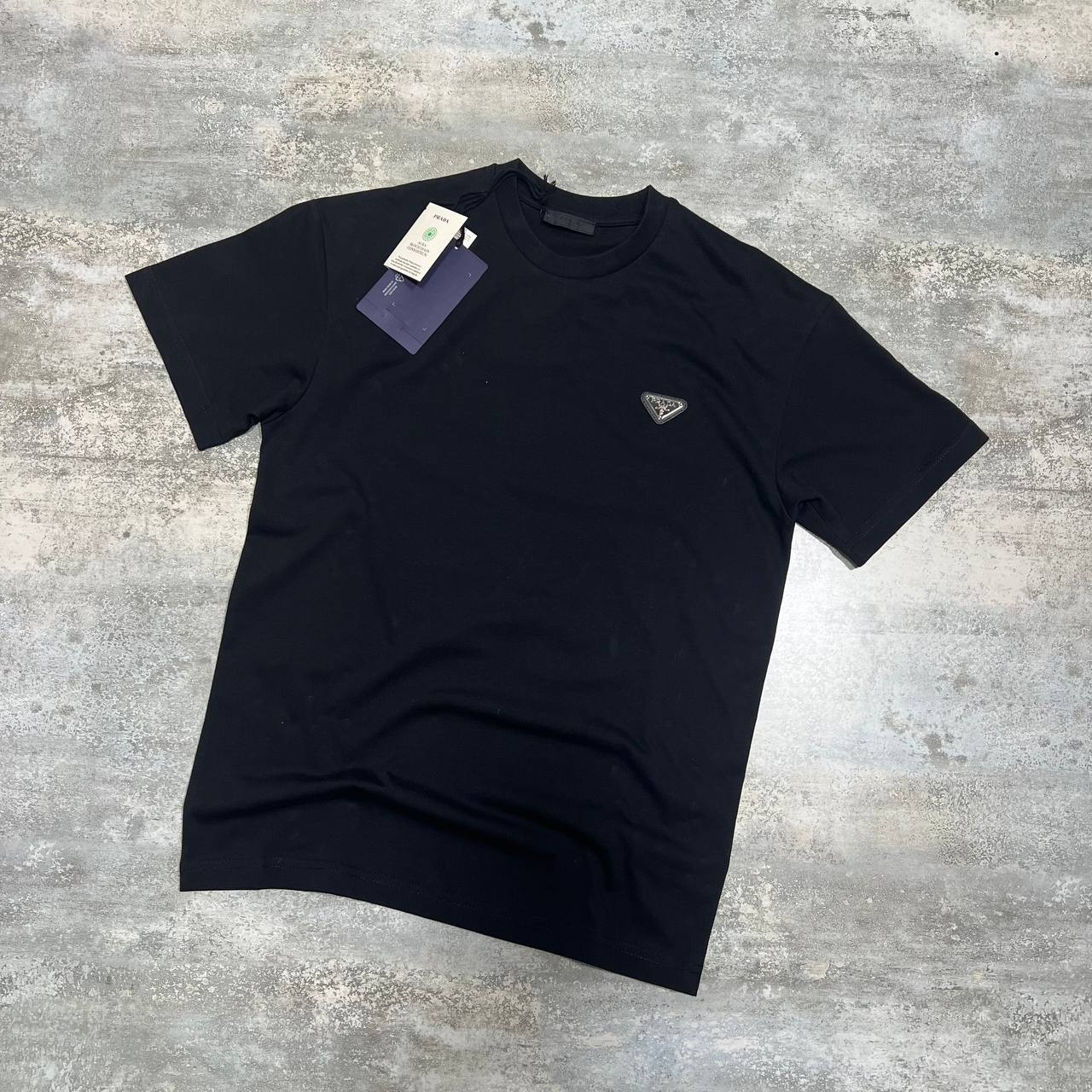 Prada Logo-Patch Crewneck T-Shirt Men's Women's in 2 Colors Reps UK Best Quality Sale AAA Replica