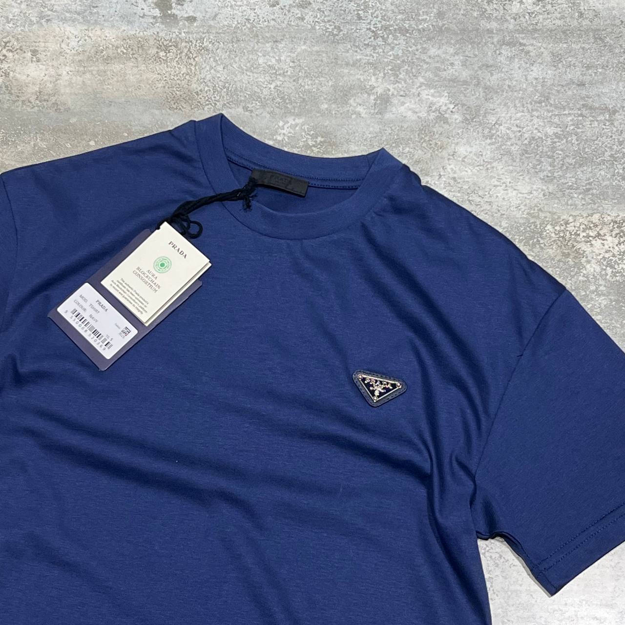 Prada Logo-Patch Crewneck T-Shirt Men's Women's in 2 Colors Reps UK Best Quality Sale AAA Replica