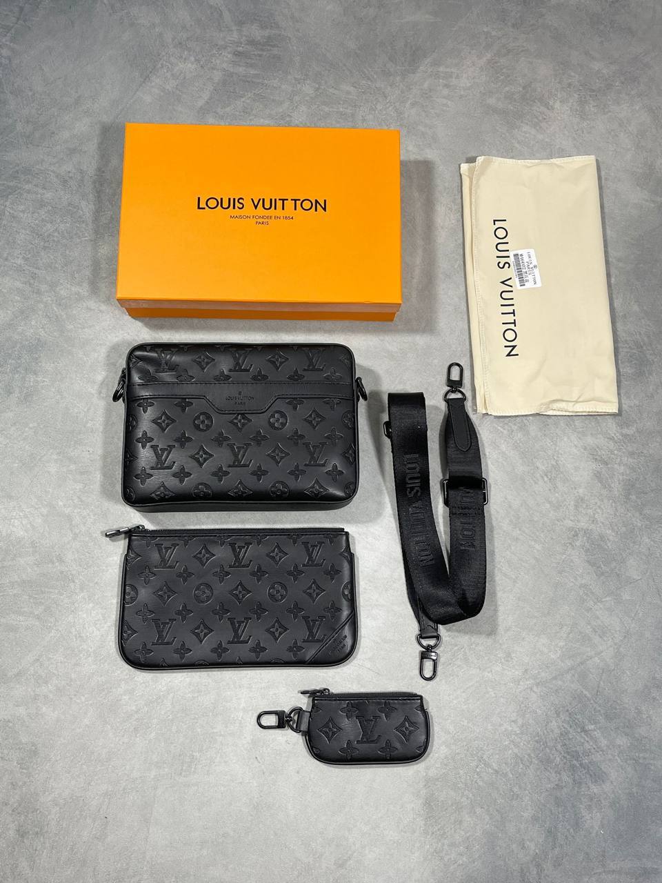 Louis Vuitton Trio Messenger Men's Bag Monogram Eclipse in Black Reps Best Quality AAA Replica
