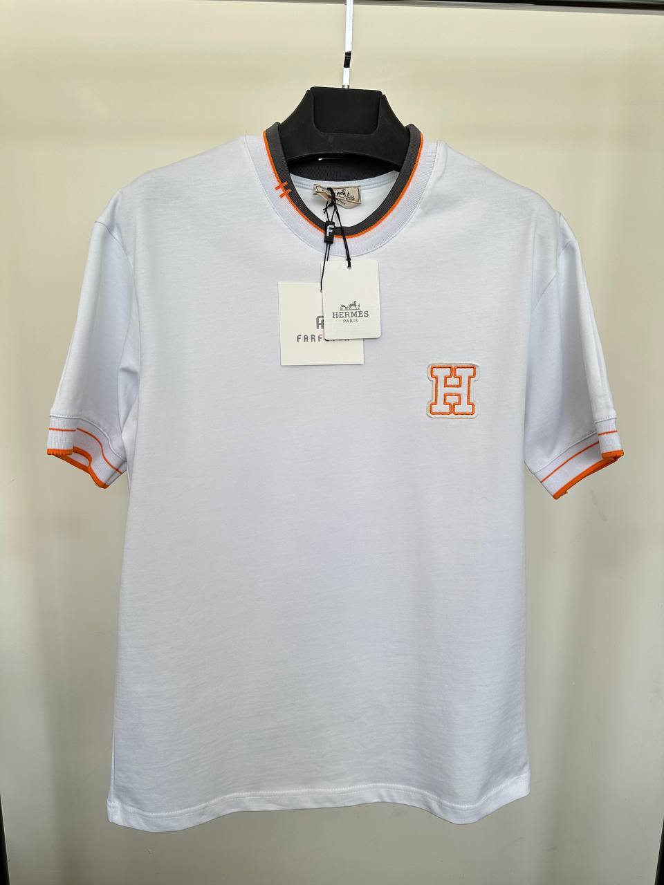 Hermes  "H" Embroidered Crewneck Men's Women's T-Shirts in Different Colors Reps UK Best Quality AAA Replica