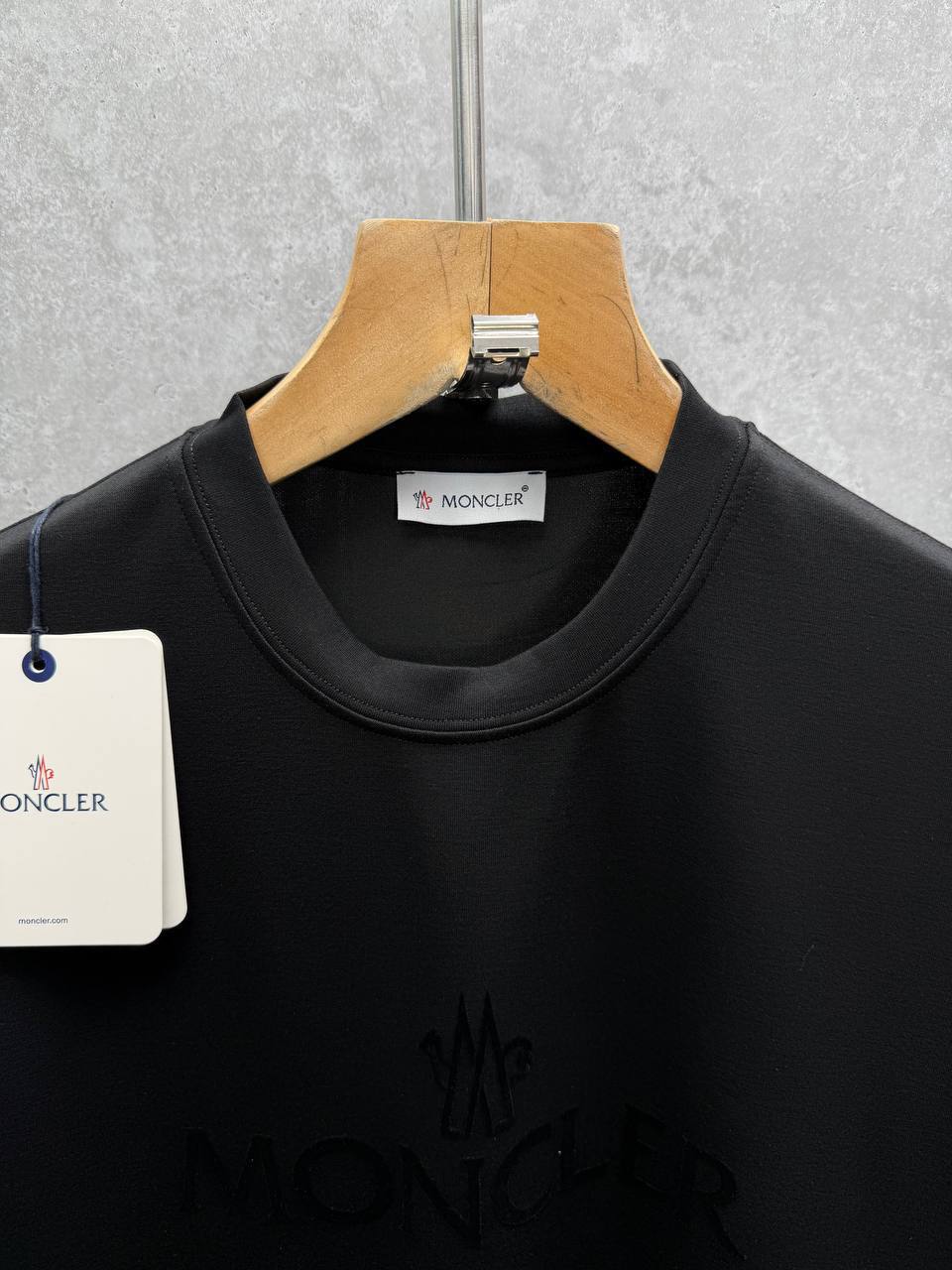 Moncler Logo Print T-Shirts Men's Women's in Different Colors Reps Sale UK Best Quality AAA Replica