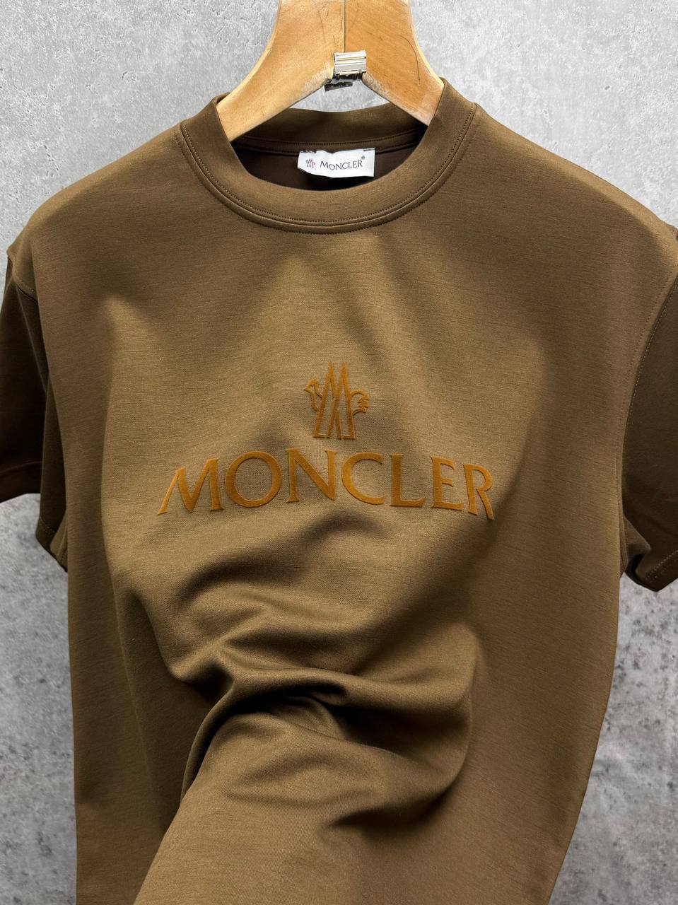 Moncler Logo Print T-Shirts Men's Women's in Different Colors Reps Sale UK Best Quality AAA Replica