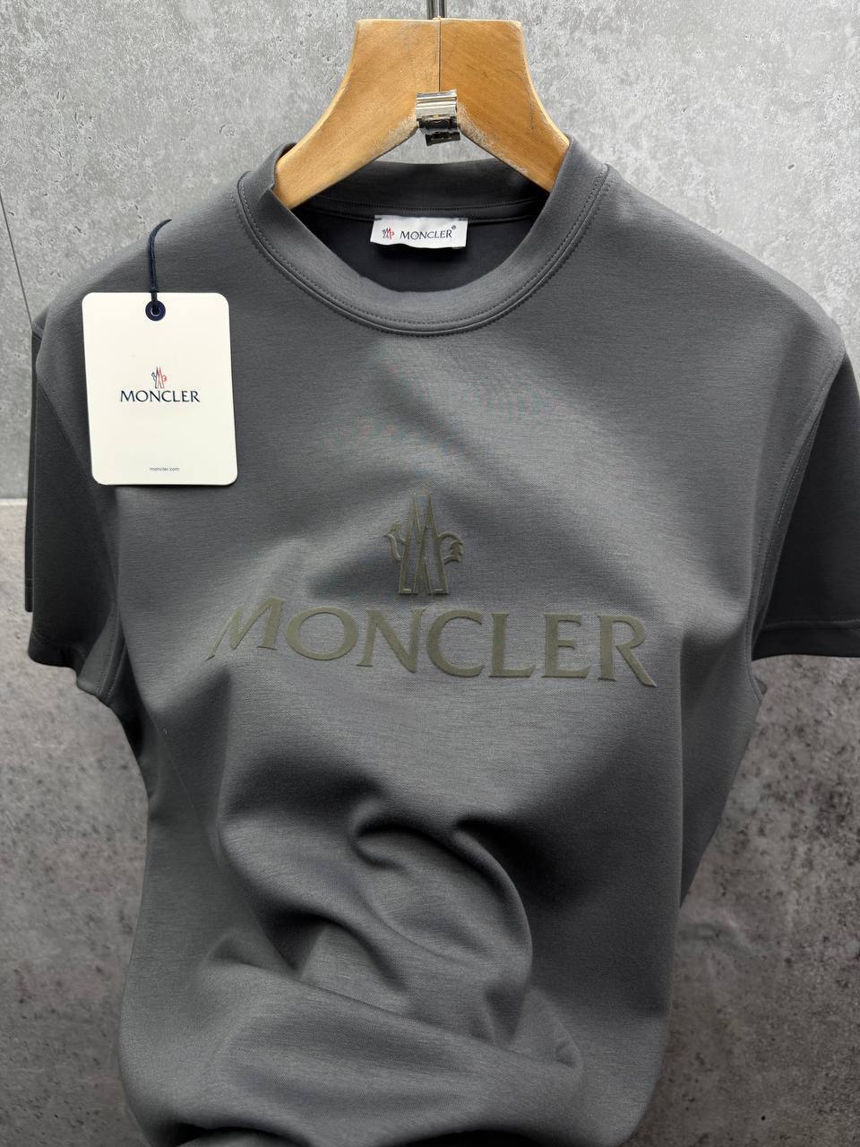 Moncler Logo Print T-Shirts Men's Women's in Different Colors Reps Sale UK Best Quality AAA Replica