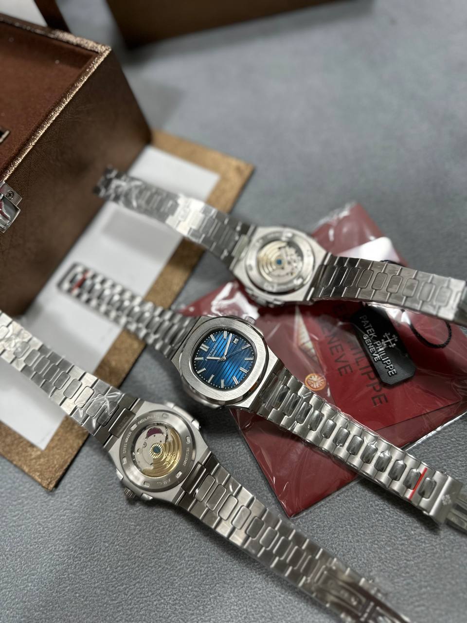 Patek Philippe Geneve Nautilus Series Wrist Watch Men's in Different Dial Colors UK Best Quality AAA Reps