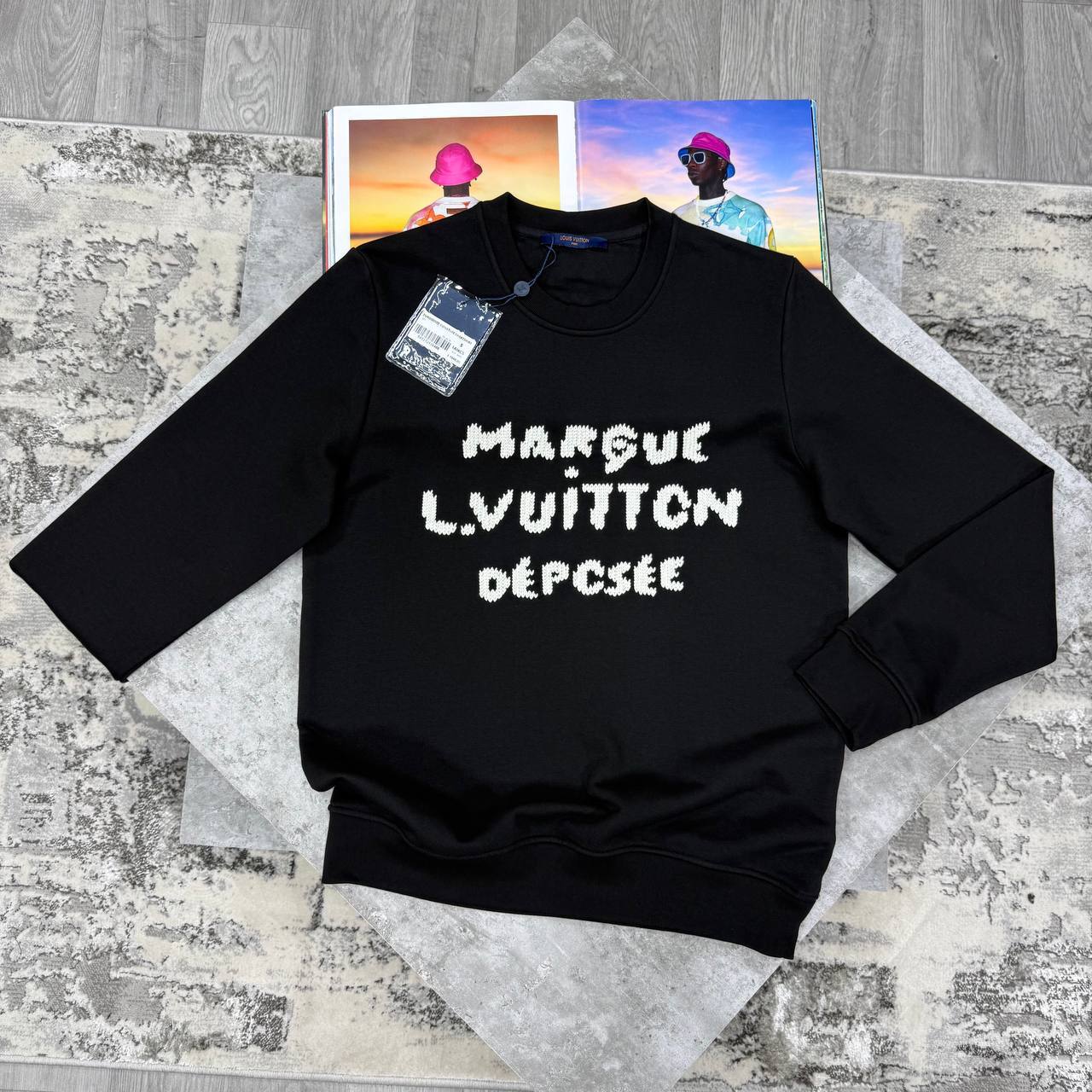 Louis Vuitton Embroidered Signature Ready-to-Wear Men's Women's Jumpers in 2 Colors Reps UK Best Quality AAA Replica