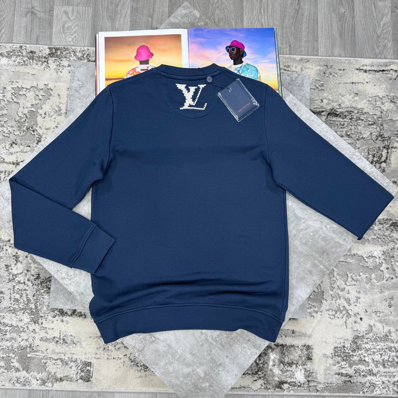 Louis Vuitton Embroidered Signature Ready-to-Wear Men's Women's Jumpers in 2 Colors Reps UK Best Quality AAA Replica