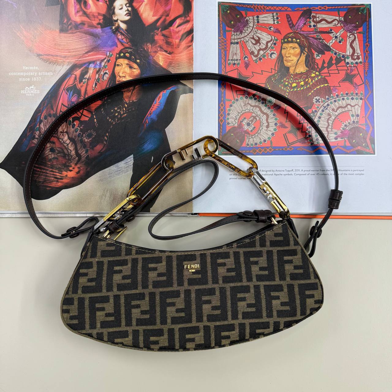 Fendi O'Lock Swing Shoulder Women's Bag Reps Sale UK Best Quality AAA Replica