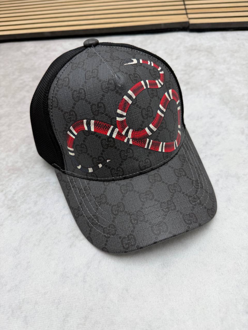 Gucci Kingsnake Print GG Supreme Men's Reps Sale UK Best Quality AAA Replica