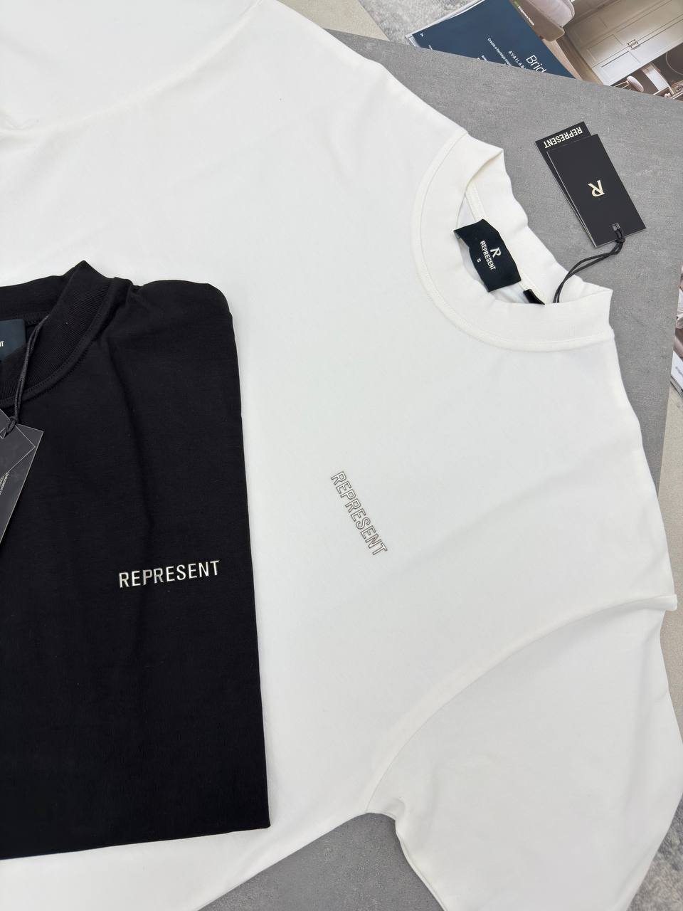 Represent Owners Club Logo Crewneck Men's Women's T-Shirts in 2 Colors Reps Sale UK Best Quality AAA Replica