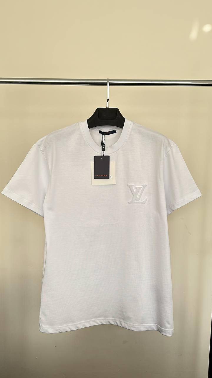Louis Vuitton Embroidered LV Logo Men's Women's T-Shirts in Different Colors Reps UK Best Quality AAA Replica