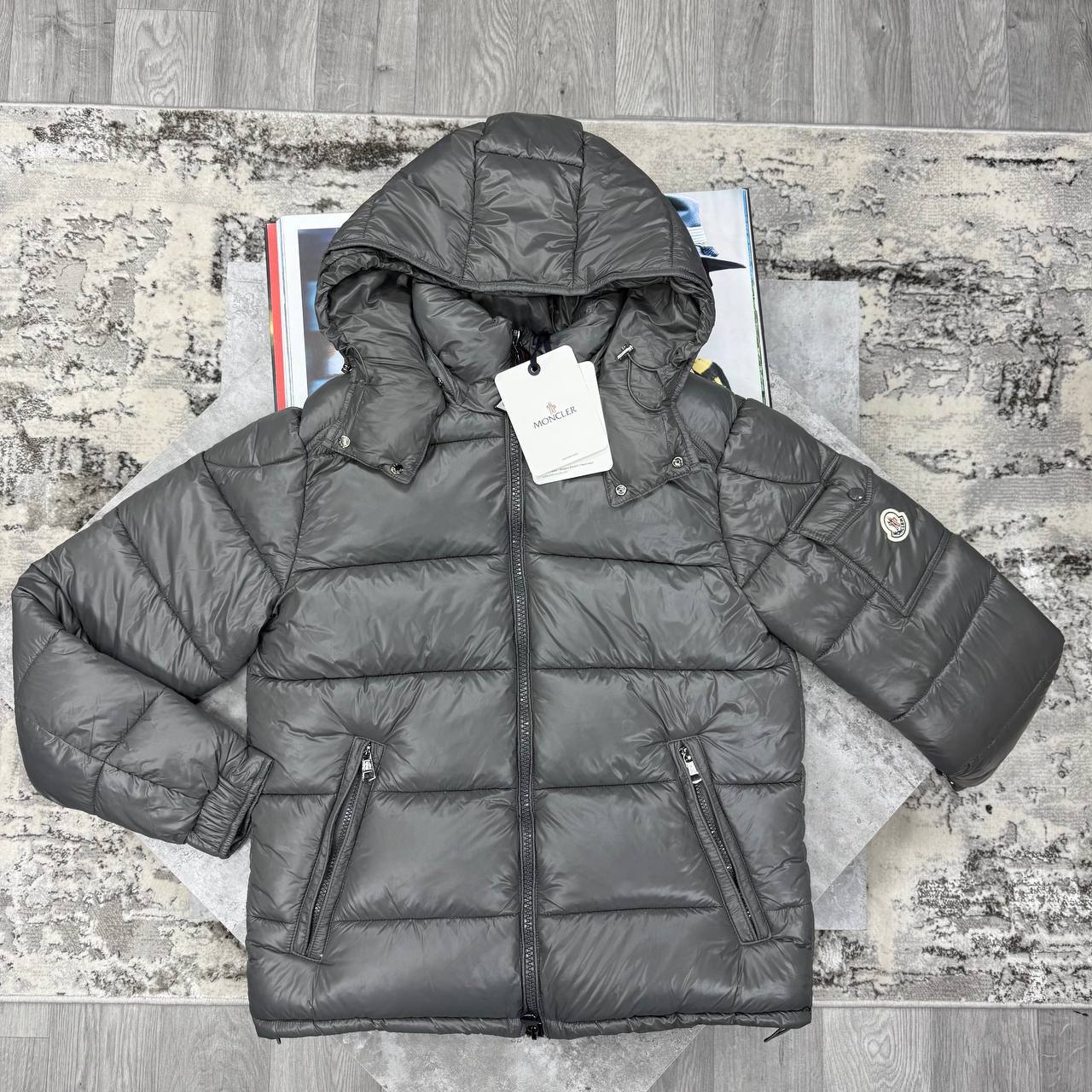 Moncler Maya Hooded Short Down Jackets Men's Women's in Different Colors Reps UK Sale Best Quality AAA Replica