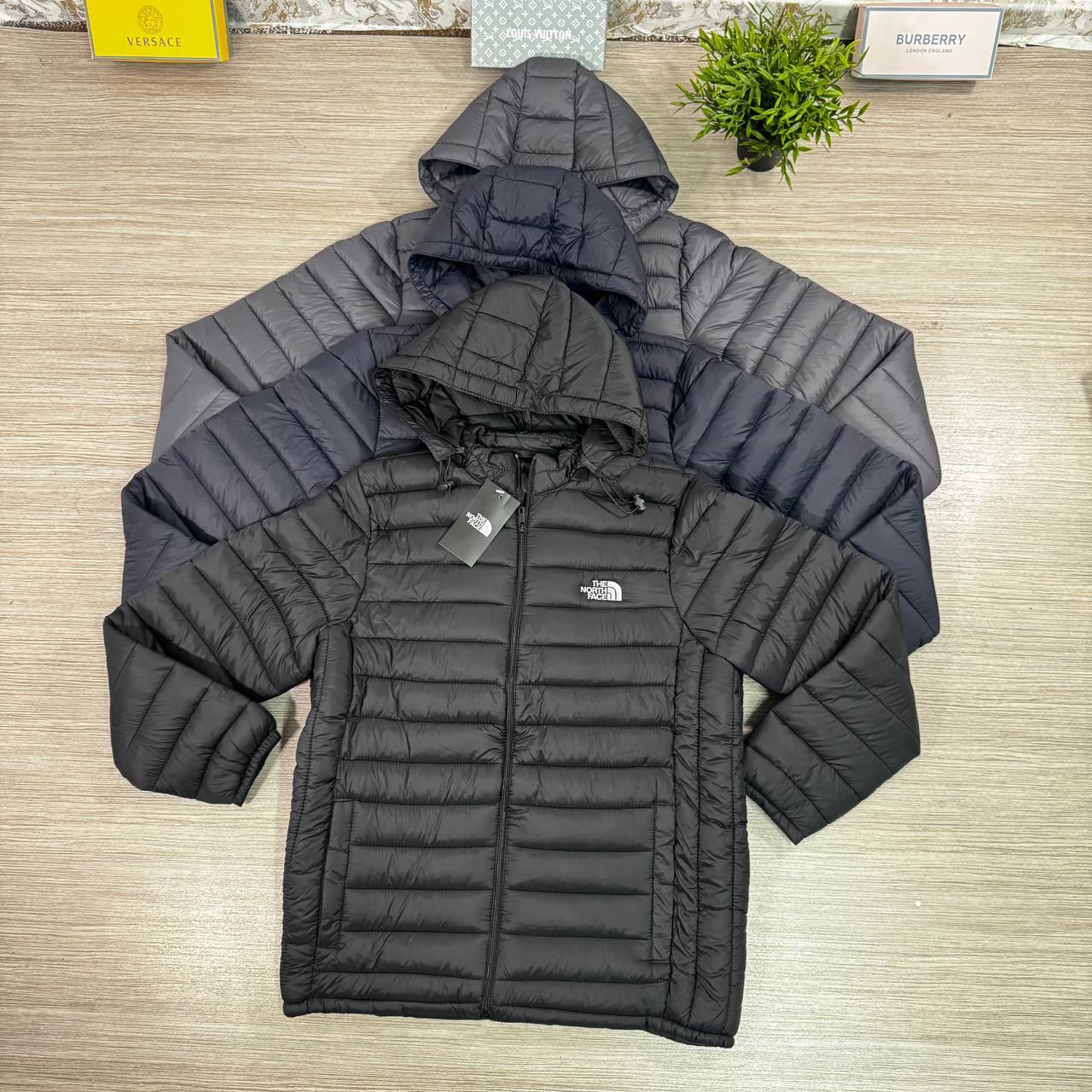 The North Face Hooded Puffer Jackets in Different Colors Reps Sale UK Best Quality AAA Replica