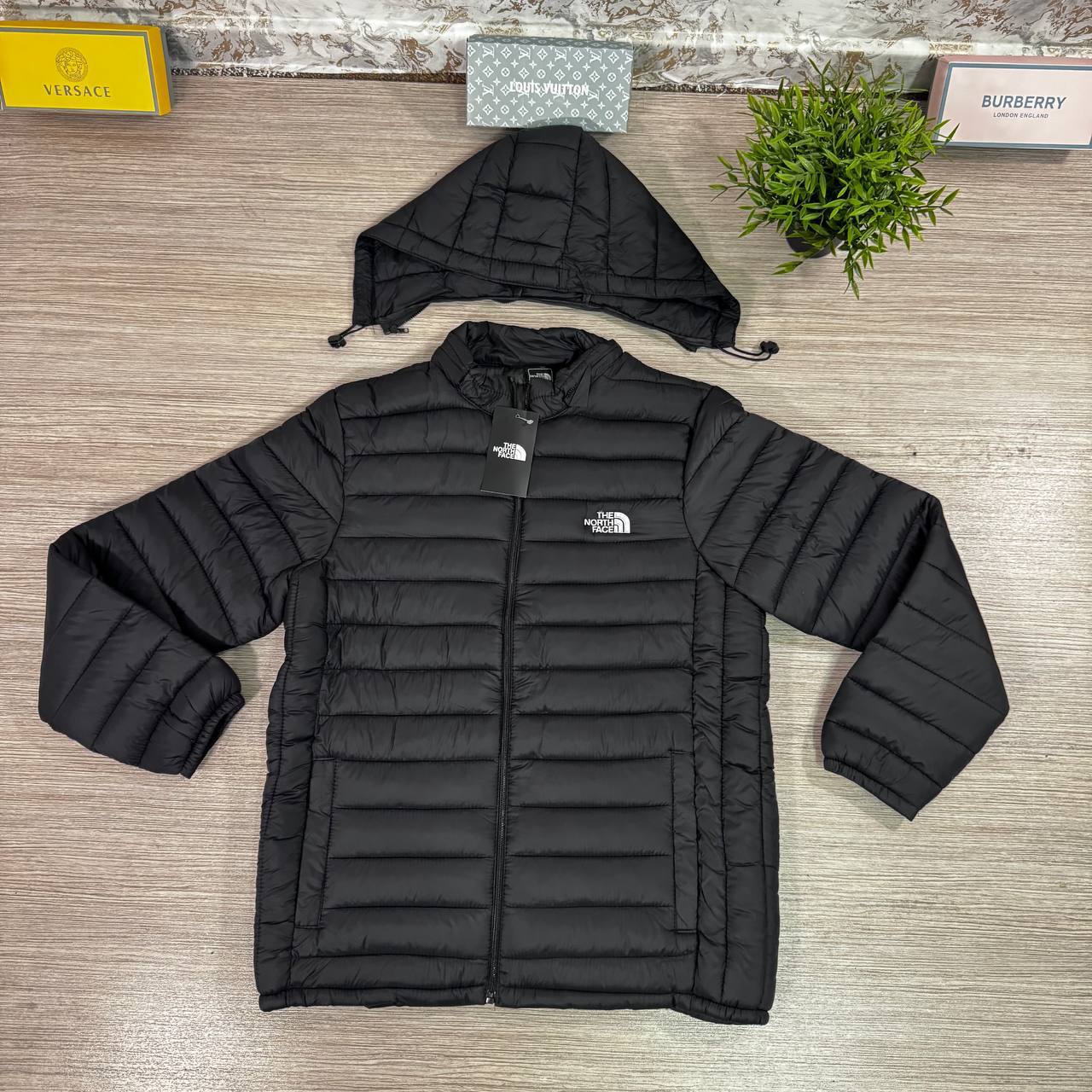 The North Face Hooded Puffer Jackets in Different Colors Reps Sale UK Best Quality AAA Replica