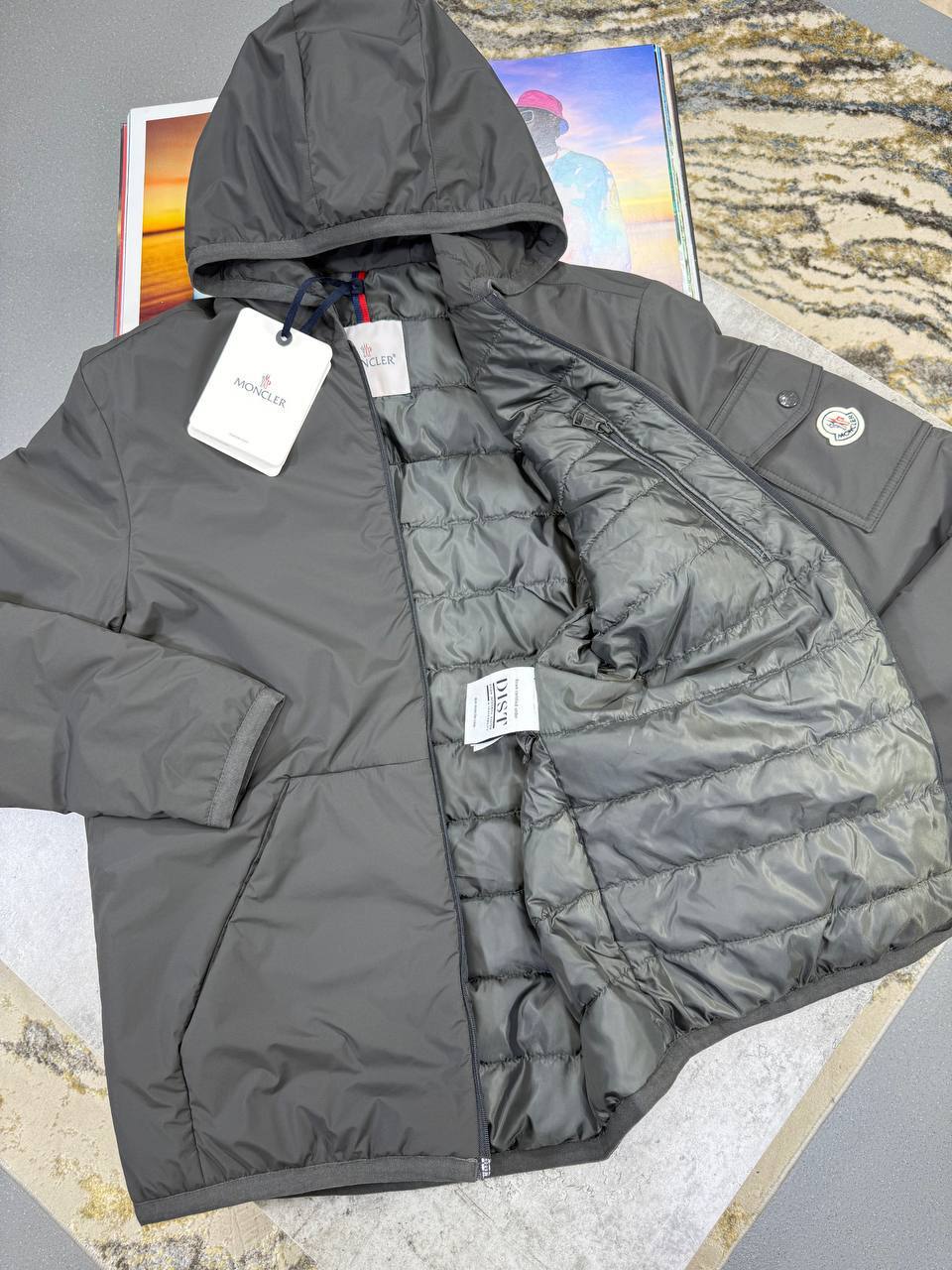 Moncler Monteynard Down Puffer Jackets Men's Women's in Different Colors Reps UK Sale Best Quality AAA Replica