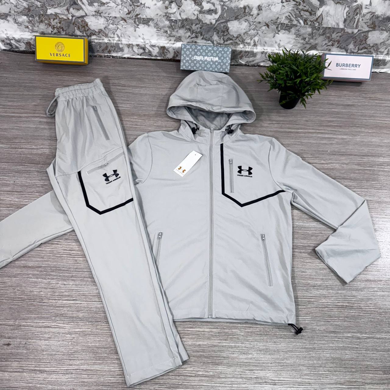 Under Armour Windbreaker Men's Tracksuit in Different Colors Reps Sale UK Best Quality AAA Replica