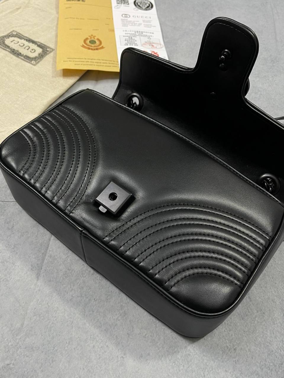 Gucci GG Marmont Shoulder Bag in Black Leather For Women's in 2 Sizes Reps Best Quality AAA Replica
